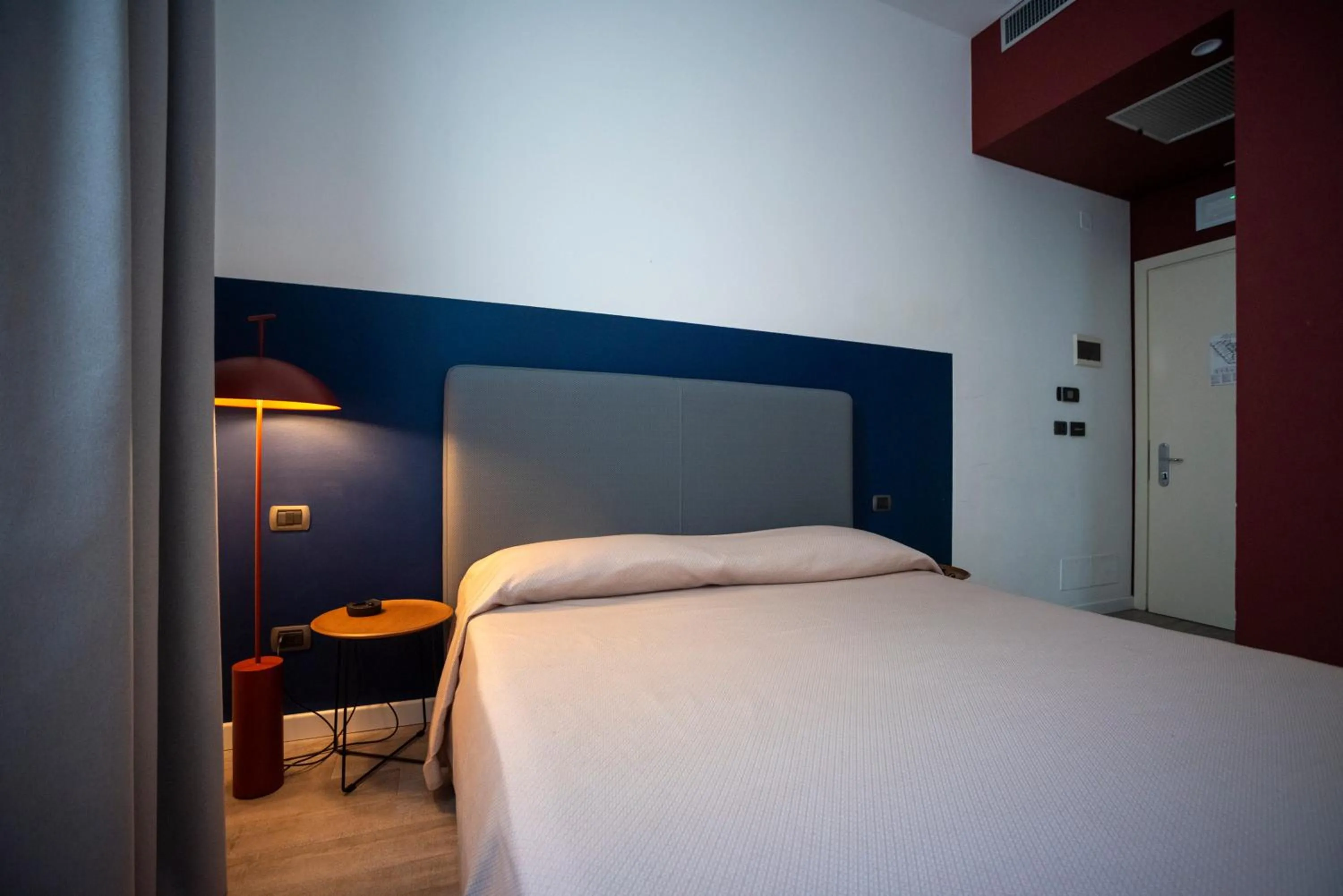 Bed in Albergo Alla Posta