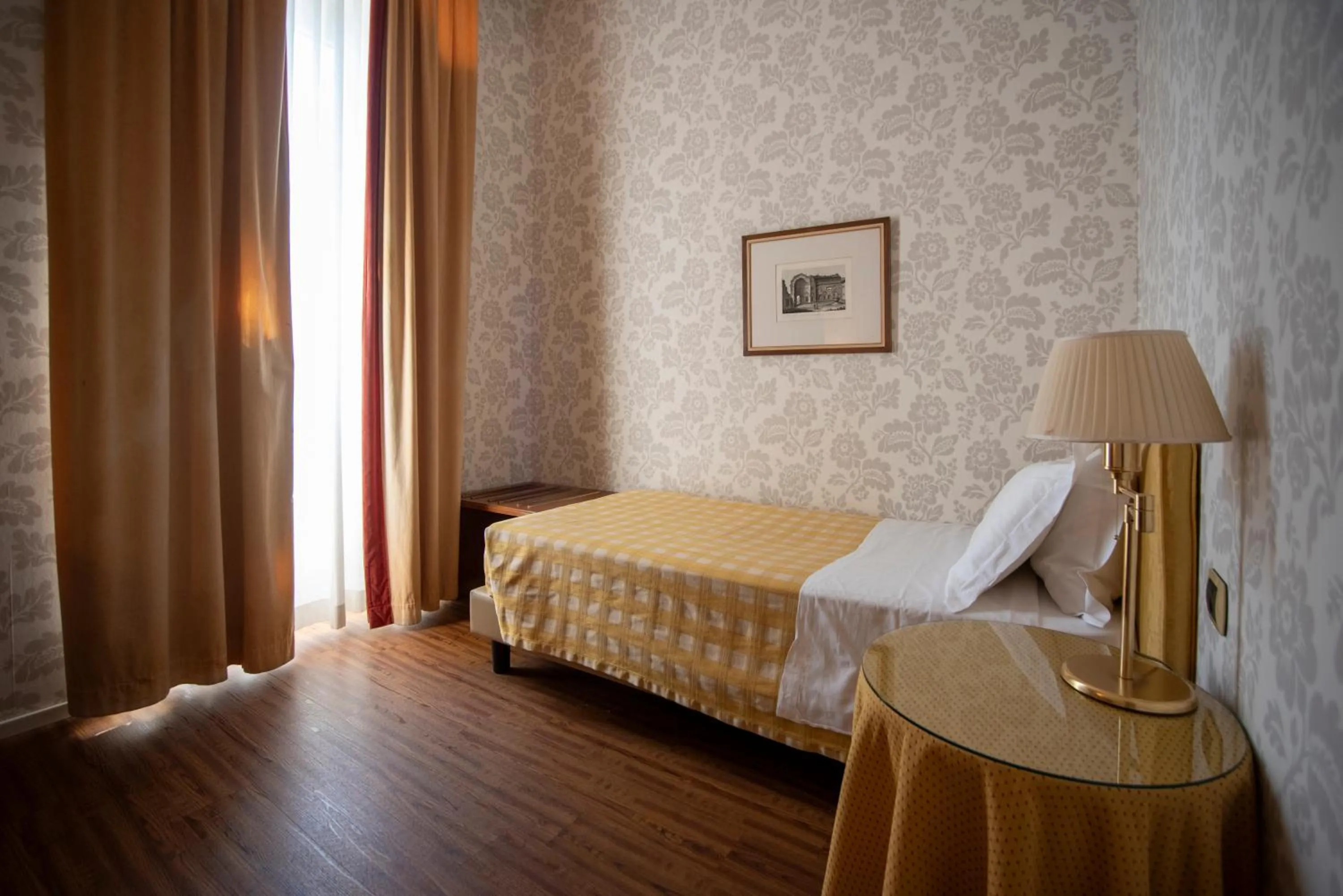 Bed in Albergo Alla Posta