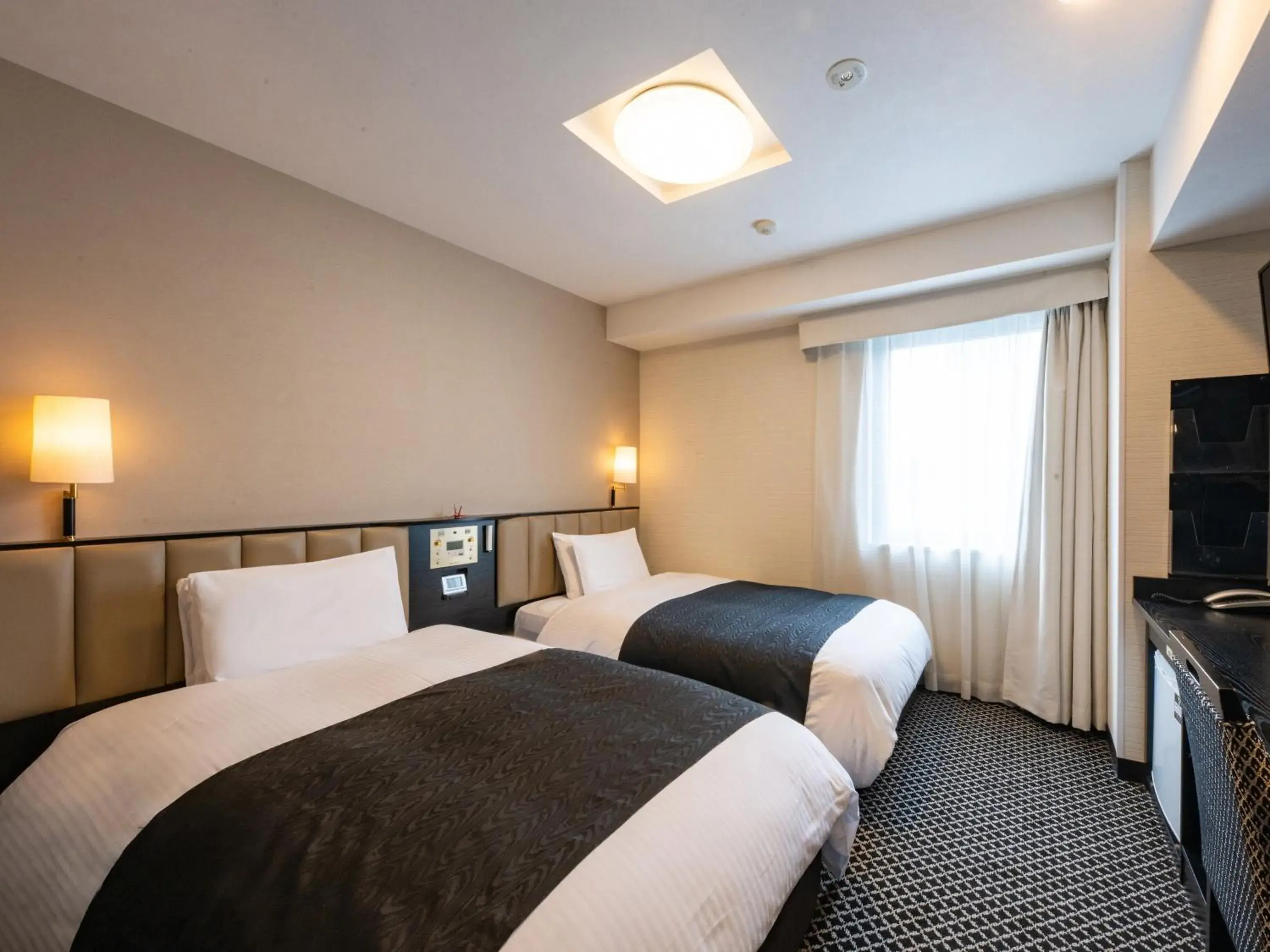 Twin Room - Smoking in APA Hotel Nagoya Sakae Higashi Twin Room - Smoking in APA Hotel Nagoya Sakae Higashi