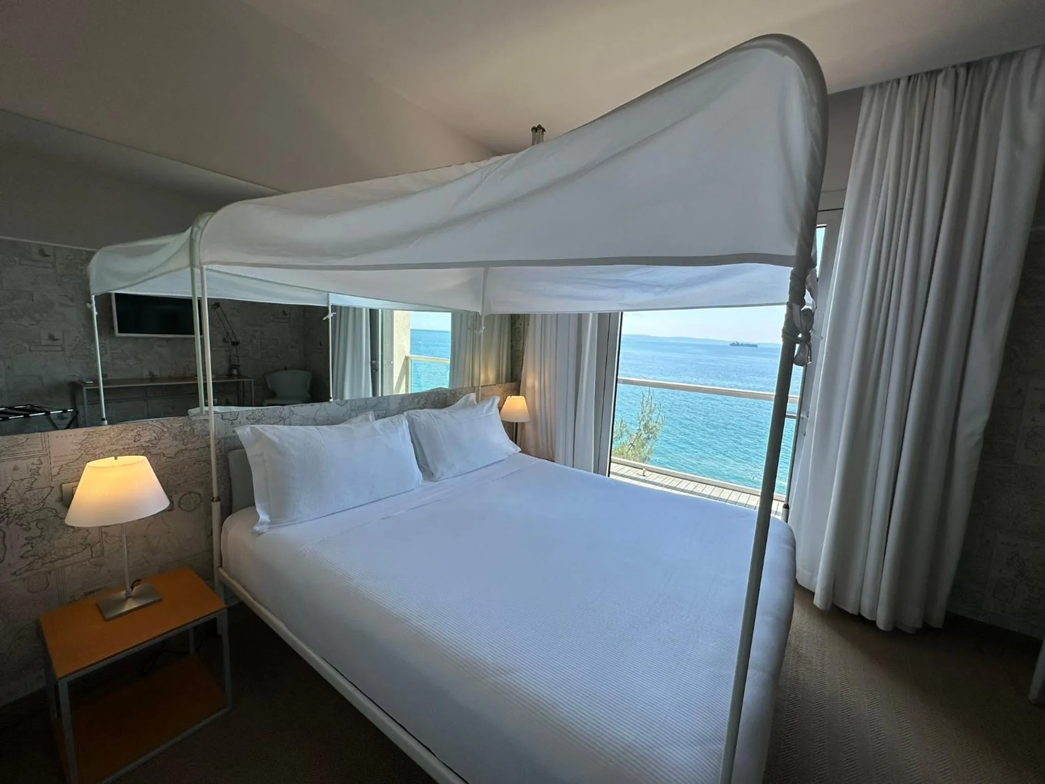 Photo of the whole room, Bed in Hotel Miramare - Adults Only con Private Spa