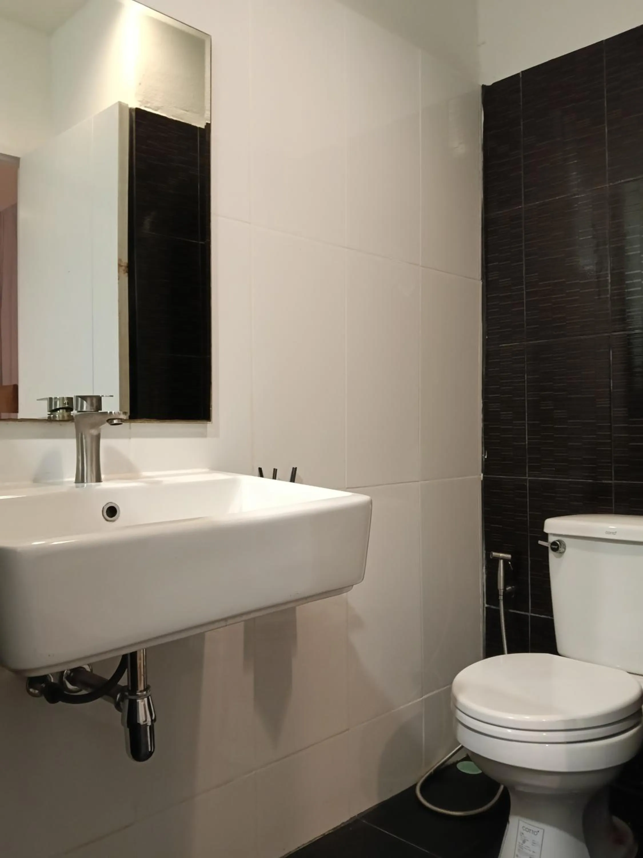 Bathroom in Rabbit Room