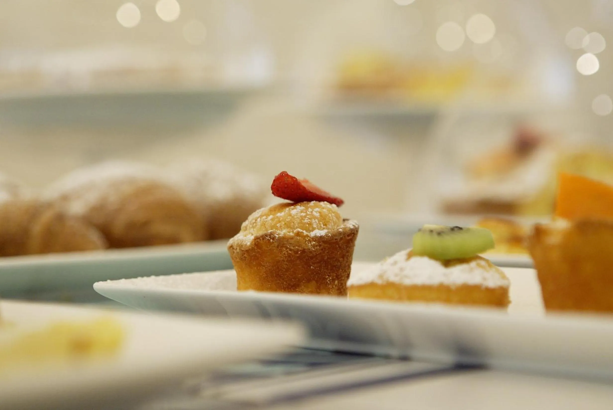 Buffet breakfast in Hotel Luxor