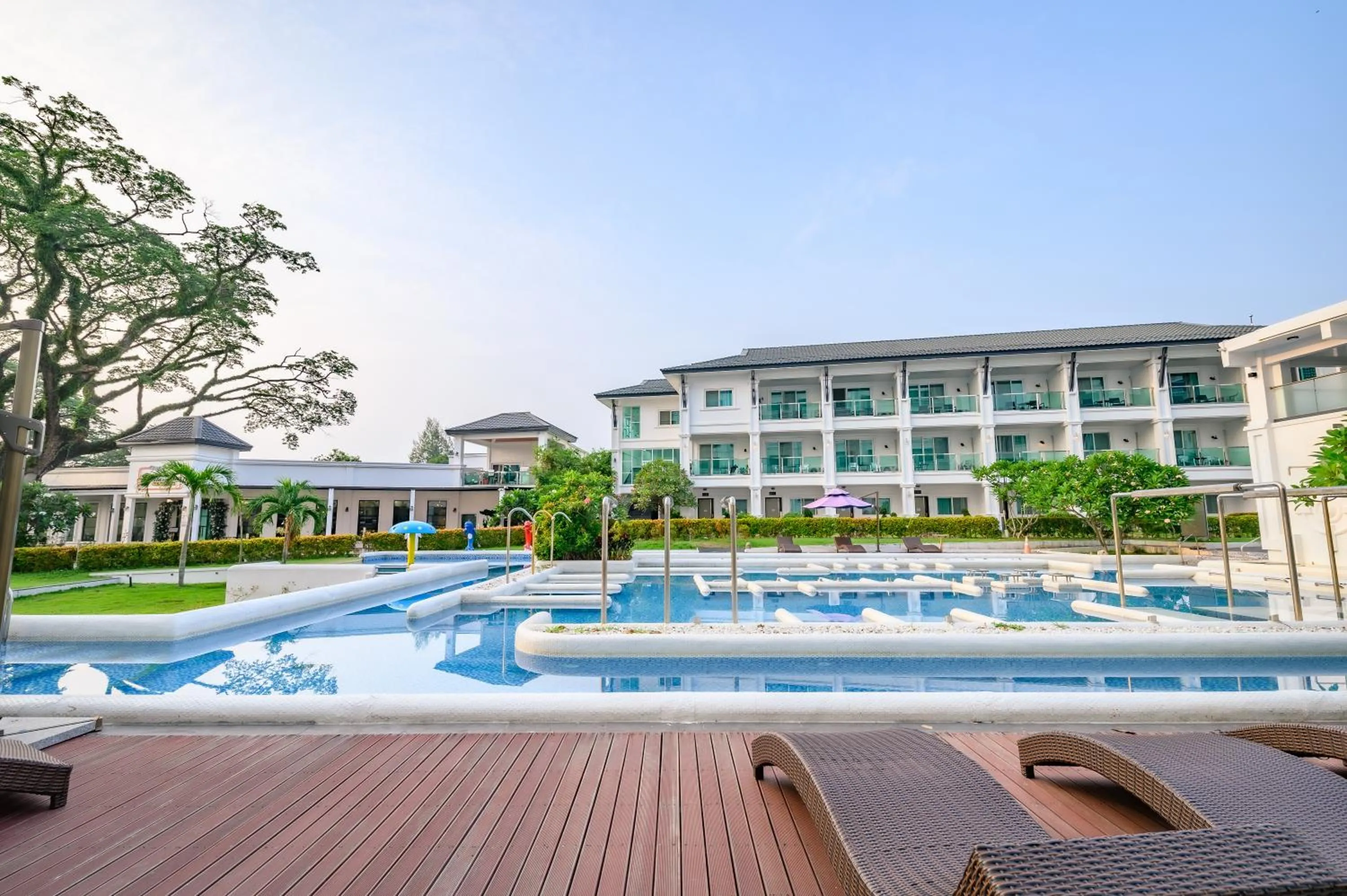 Pool view in Hotel Seoul