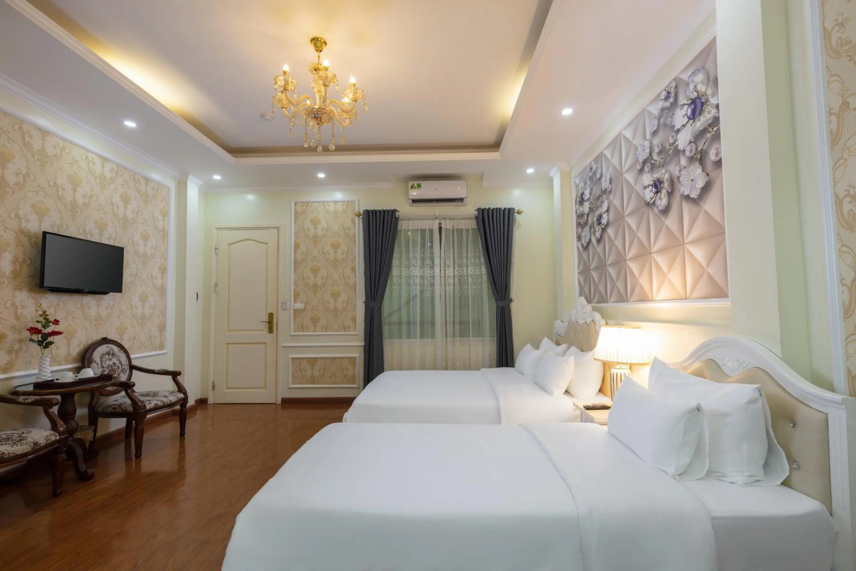 Bed in My Moon Hotel Hanoi