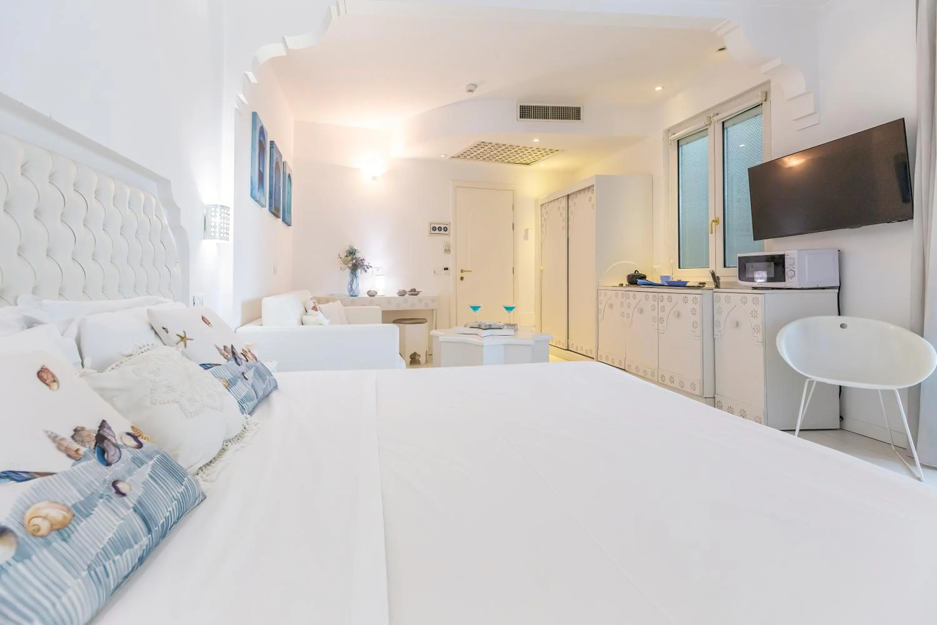 Photo of the whole room, Bed in Hotel Al Cavallino Bianco