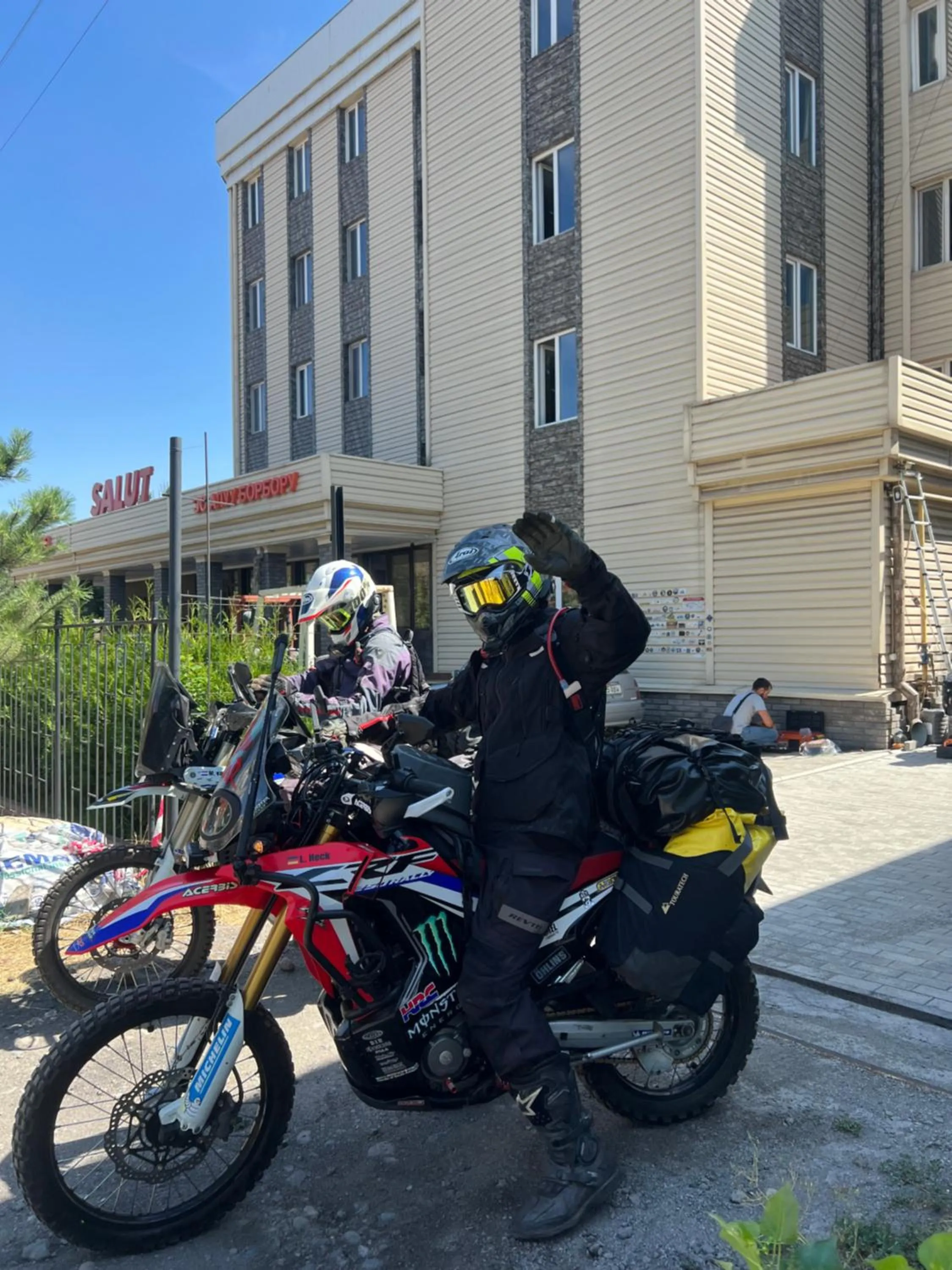 Property building in Salut Hotel