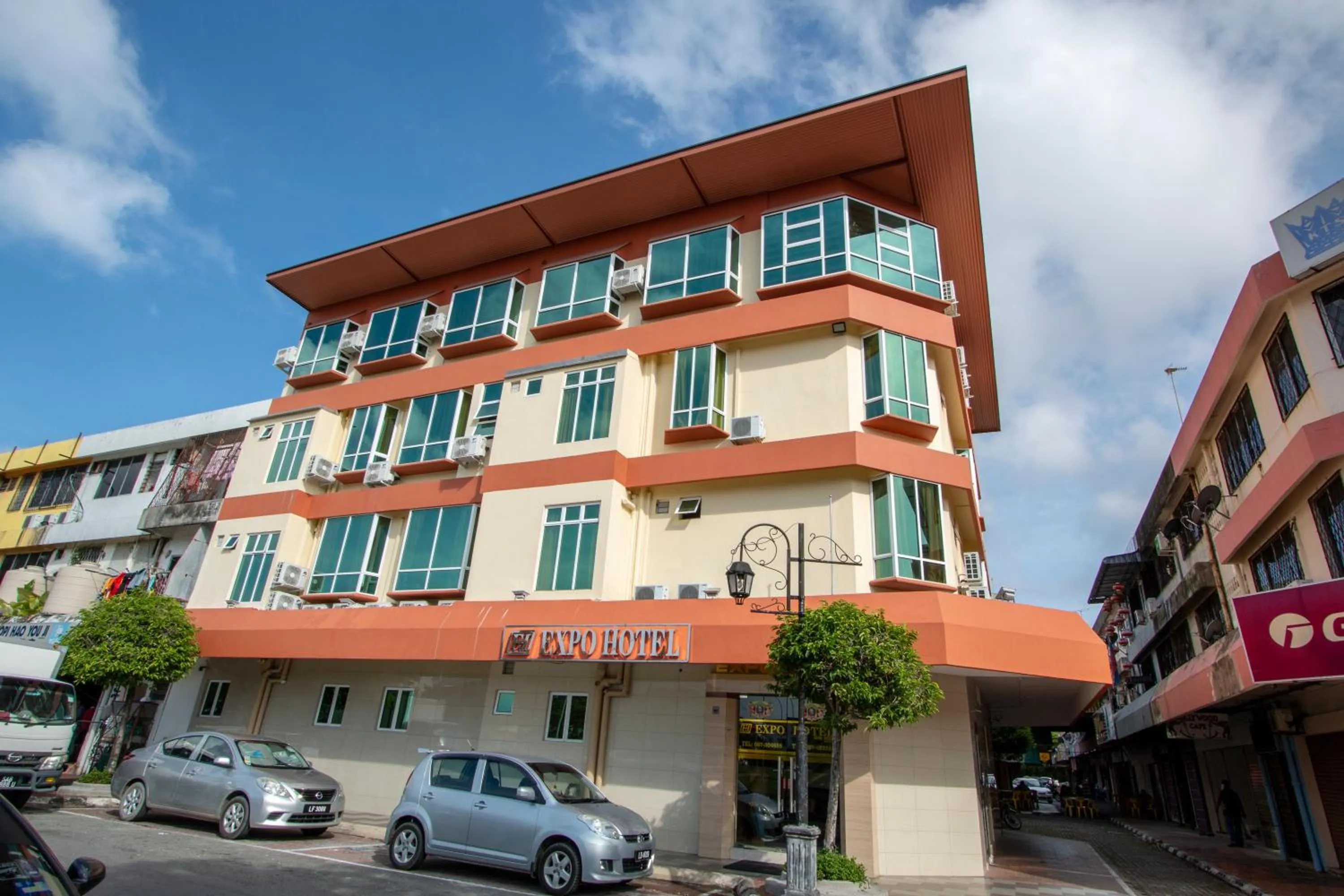 Property building in Expo Hotel