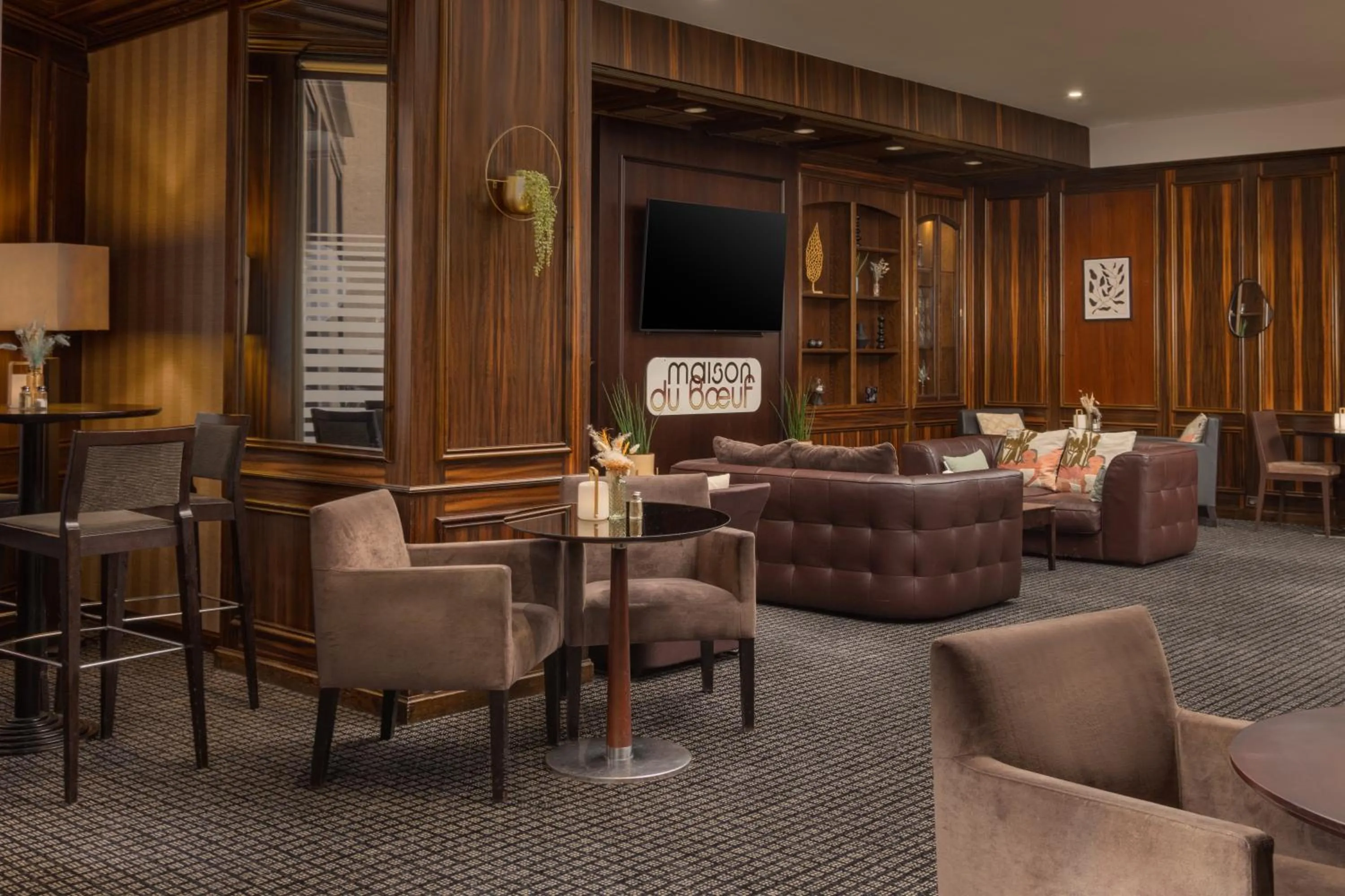 Lounge or bar in Hilton Strasbourg