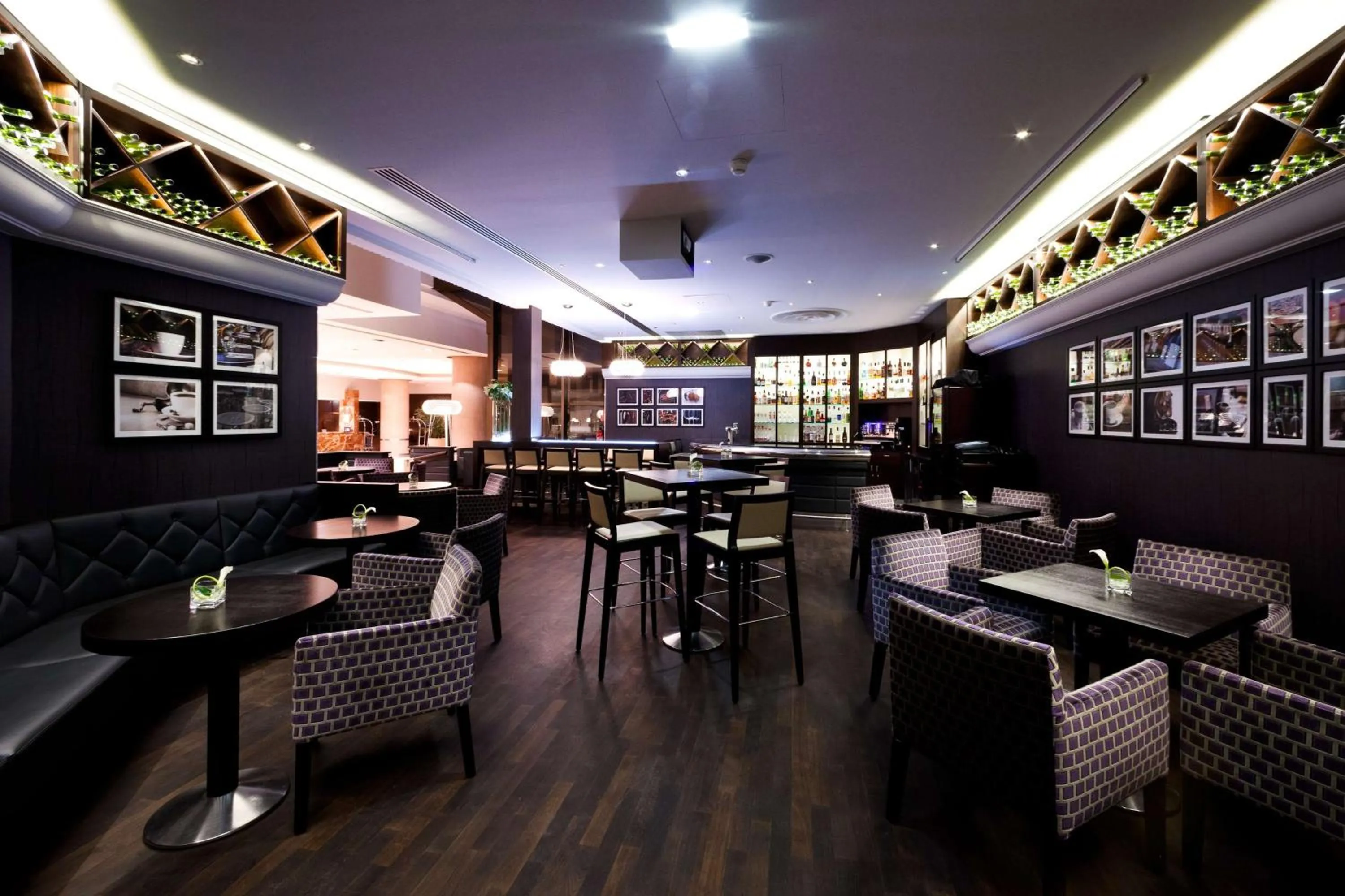 Lounge or bar in Hilton Strasbourg