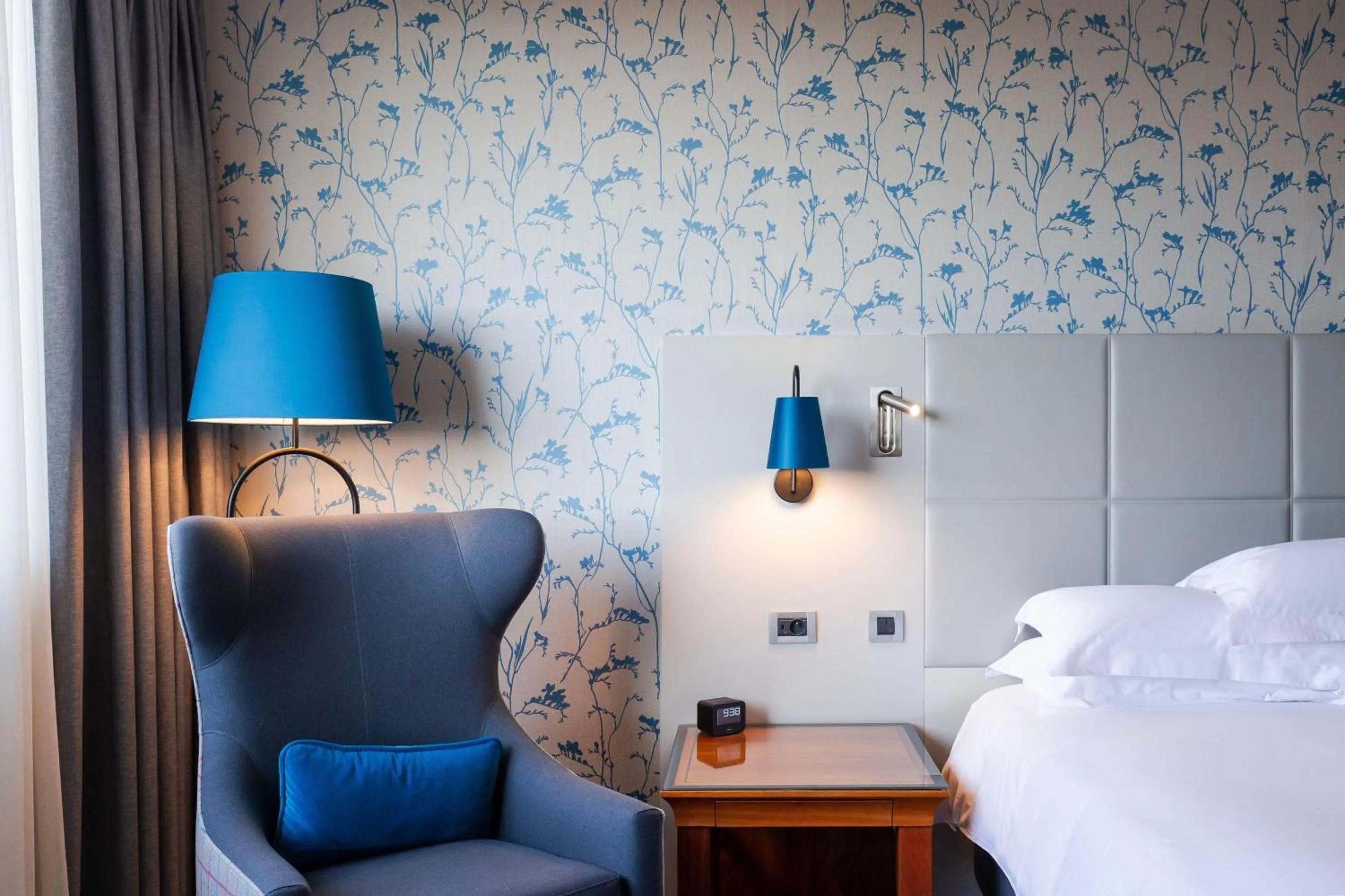 Bedroom, Bed in Hilton Strasbourg