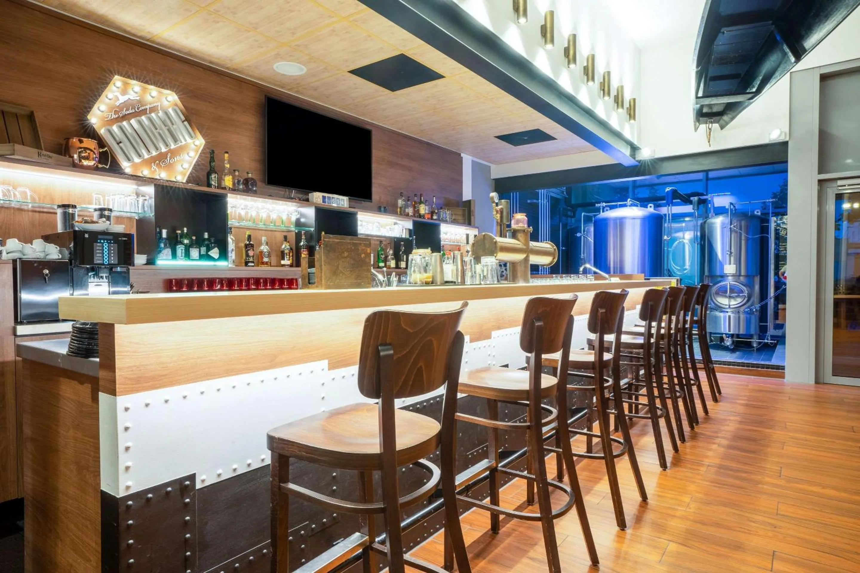 Restaurant/places to eat in Hey Lou Hotel Frankfurt Airport