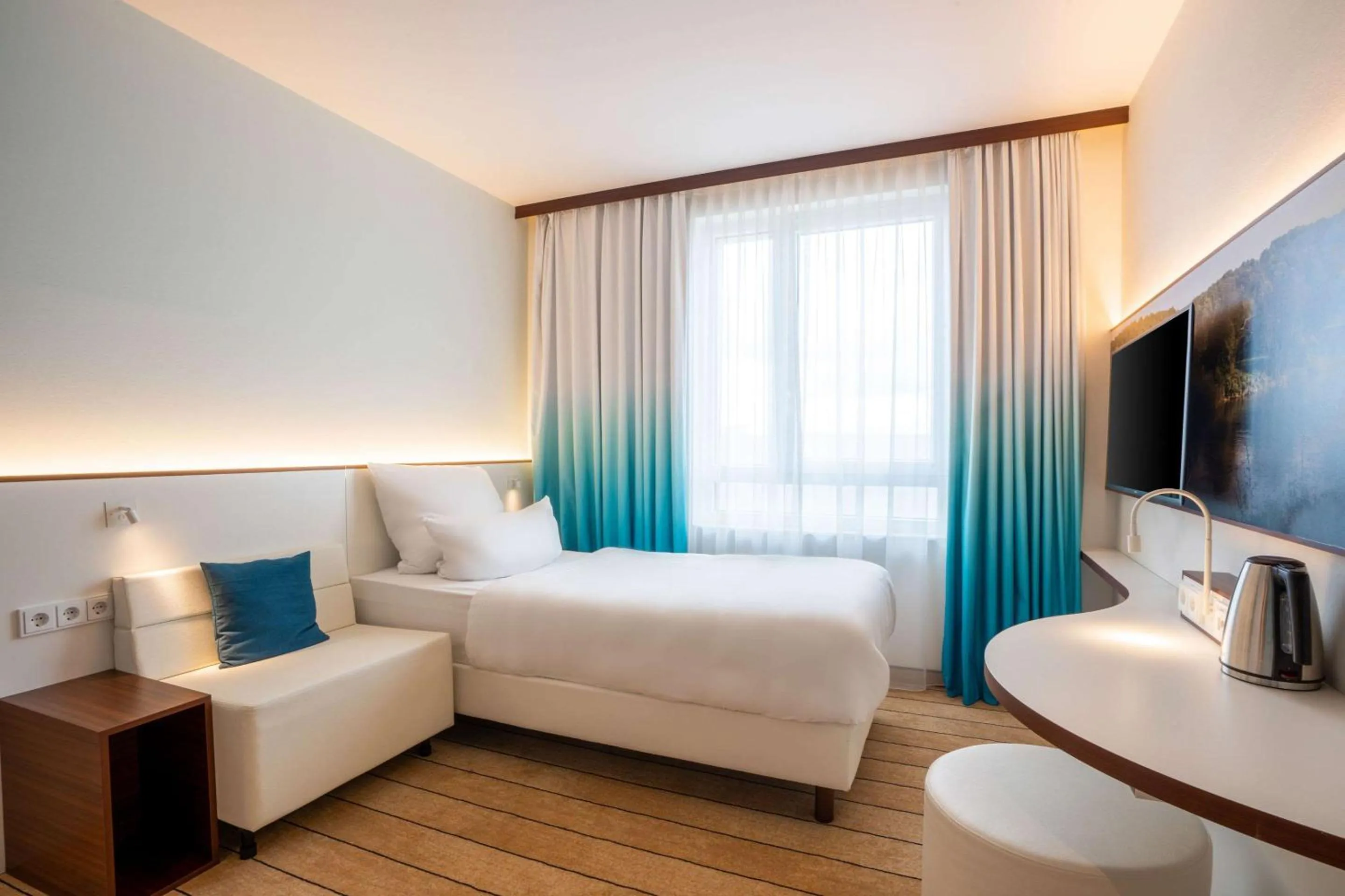 Single Room - Disability Access - Non-Smoking in Hey Lou Hotel Frankfurt Airport