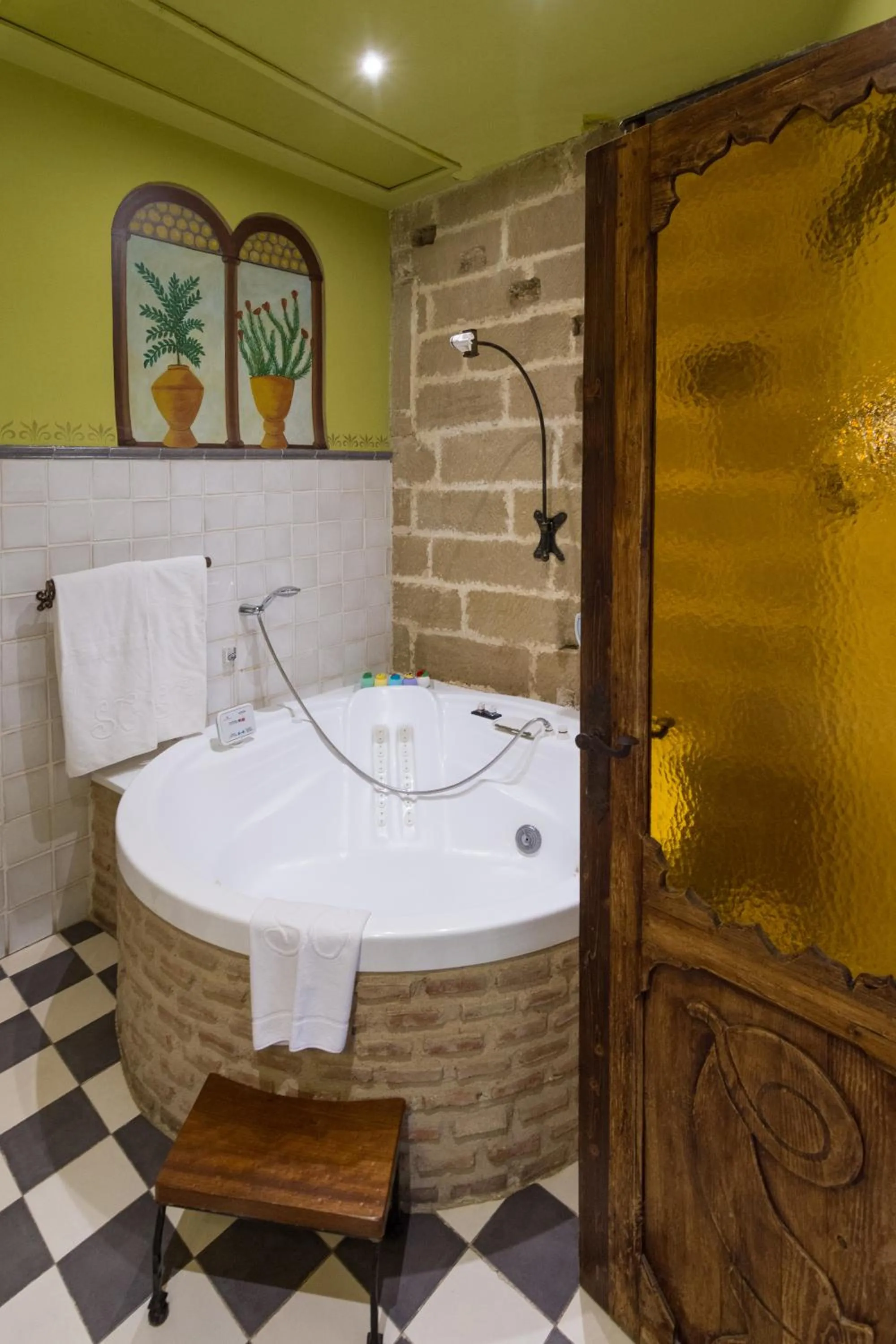 Bathroom in Hospedería Señorío de Casalarreina