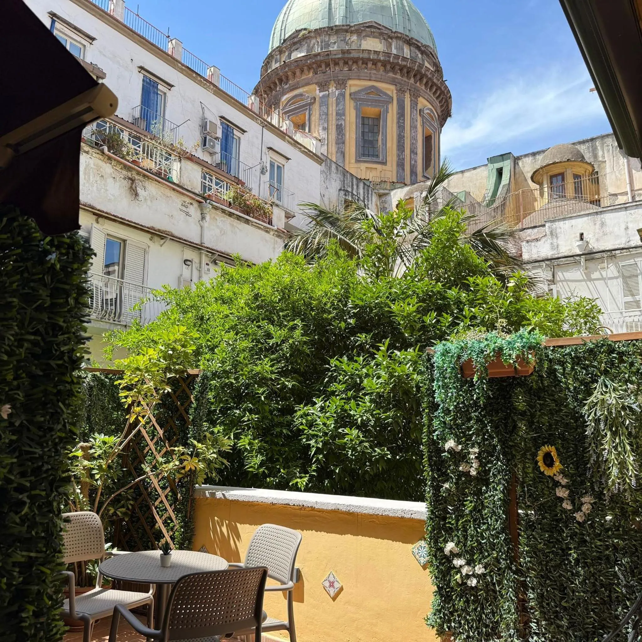 Balcony/Terrace in Chiaia Suites