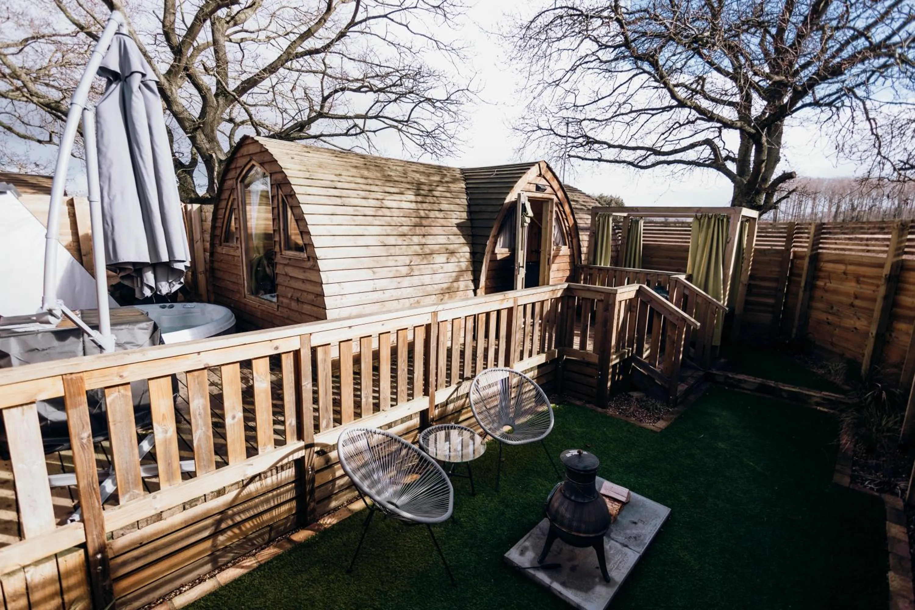 Garden view in Woodlakes Park By Liv Retreats