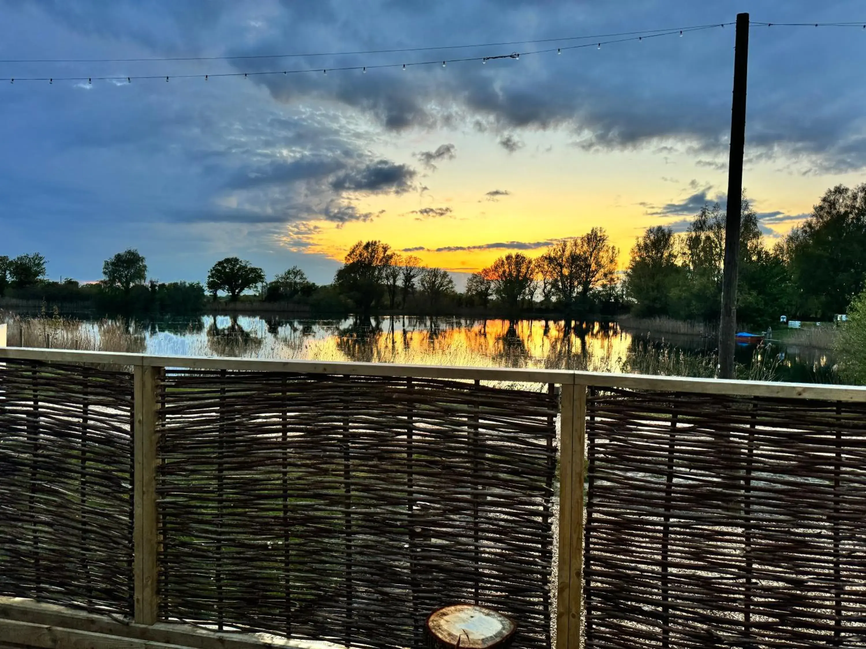 Oasis Lakeview Hot Tub in Woodlakes Park By Liv Retreats Oasis Lakeview Hot Tub in Woodlakes Park By Liv Retreats