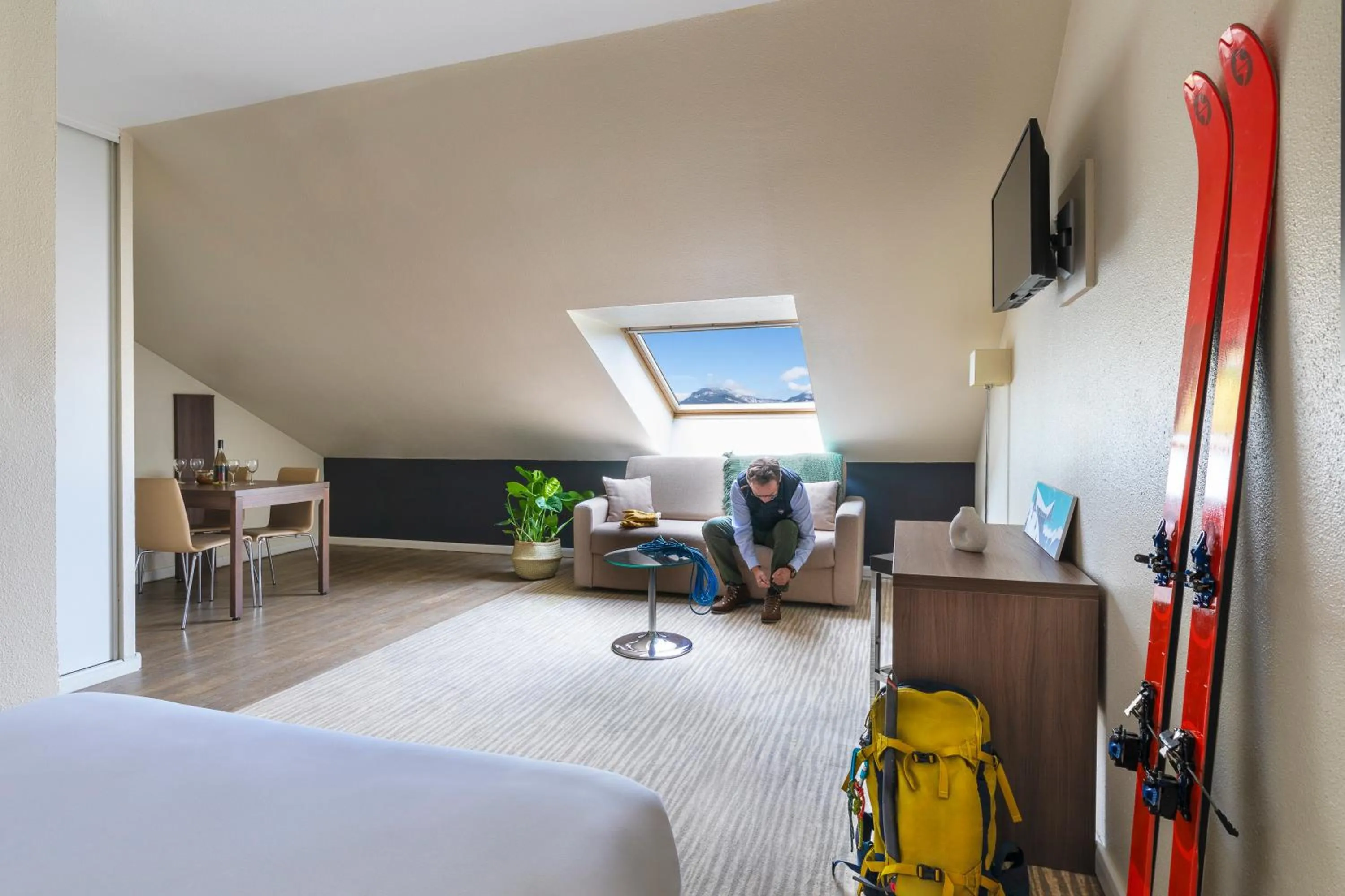 Photo of the whole room, Bed in Kyriad Chambéry Centre - Hôtel et Résidence