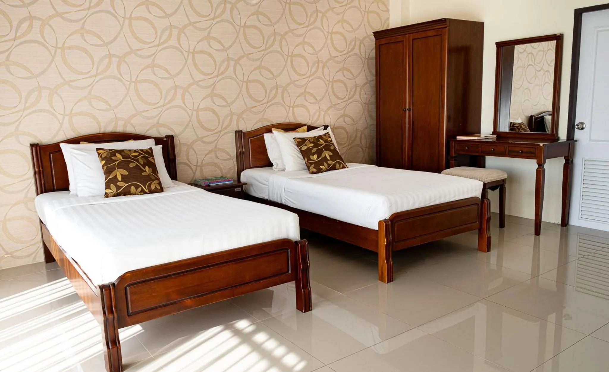 Bed in Alisa Krabi Hotel-SHA Plus
