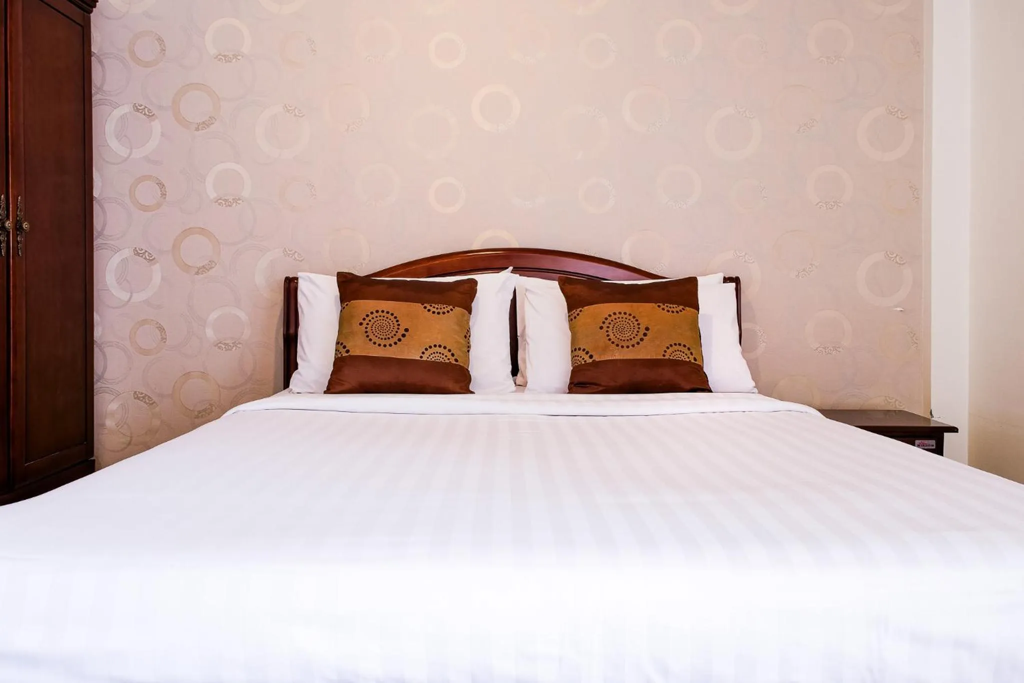 Bed in Alisa Krabi Hotel-SHA Plus