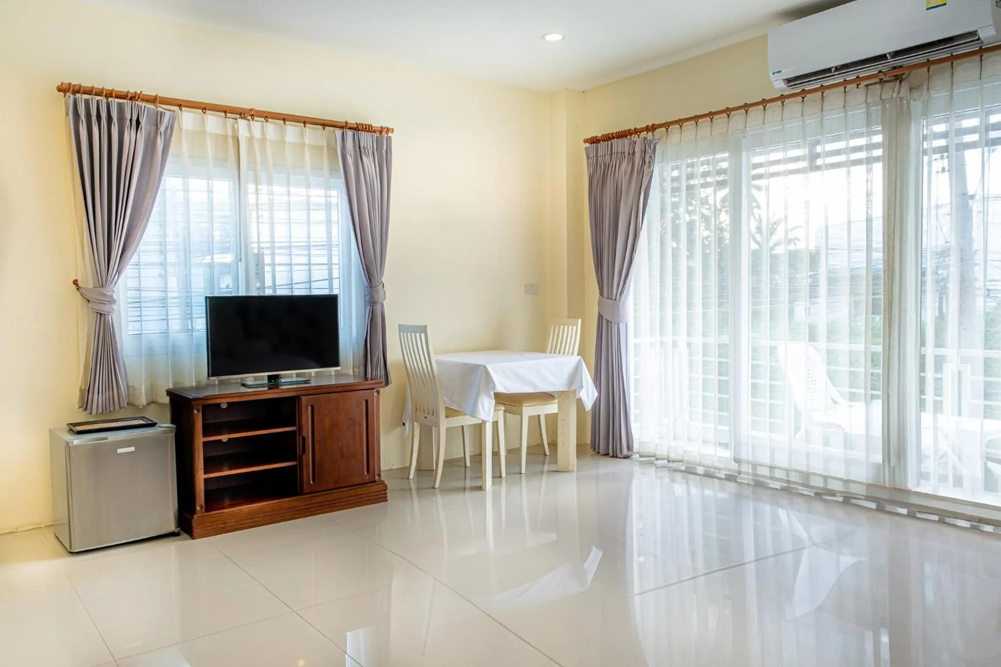 TV and multimedia in Alisa Krabi Hotel-SHA Plus