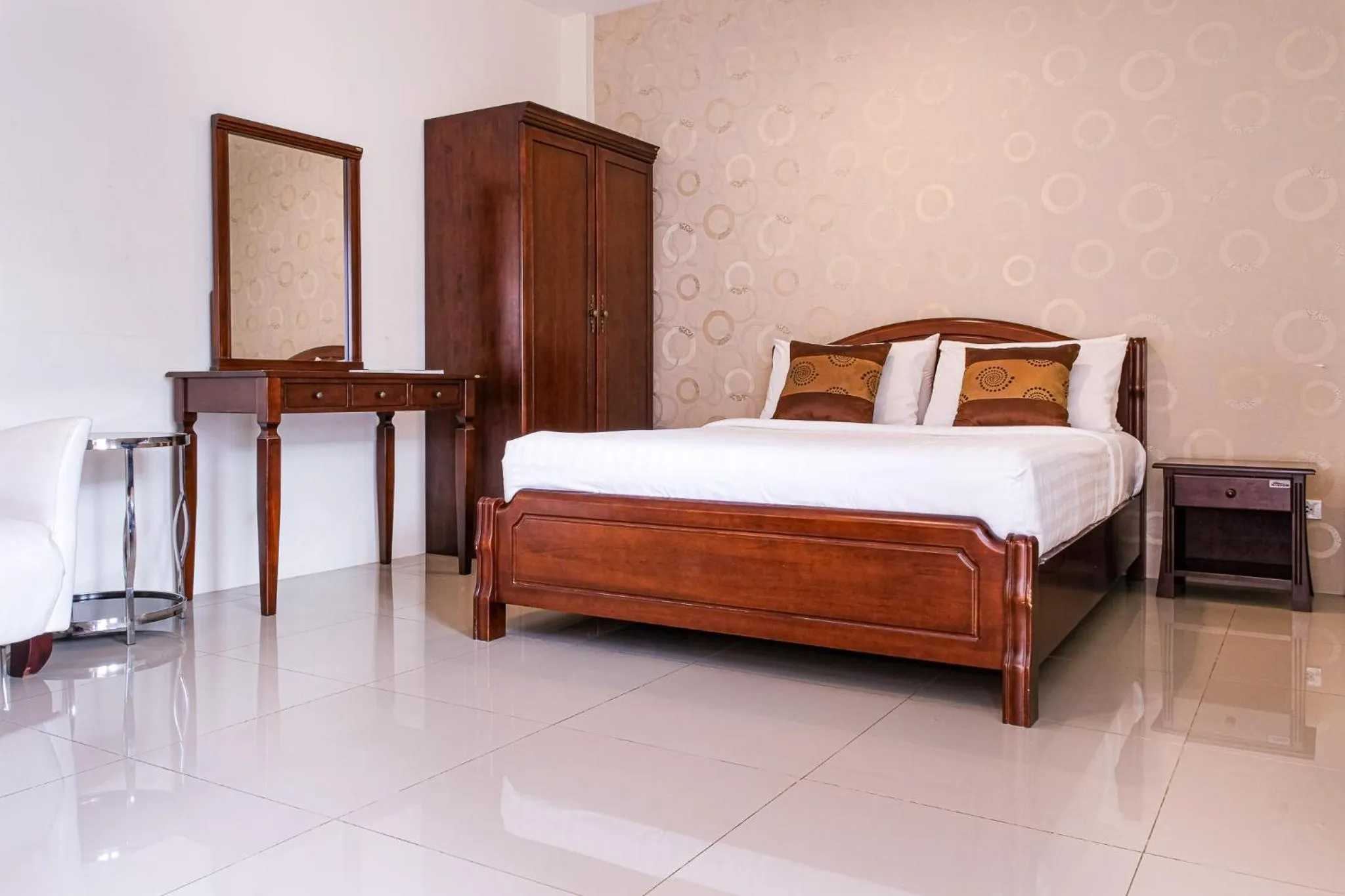 Bed in Alisa Krabi Hotel-SHA Plus