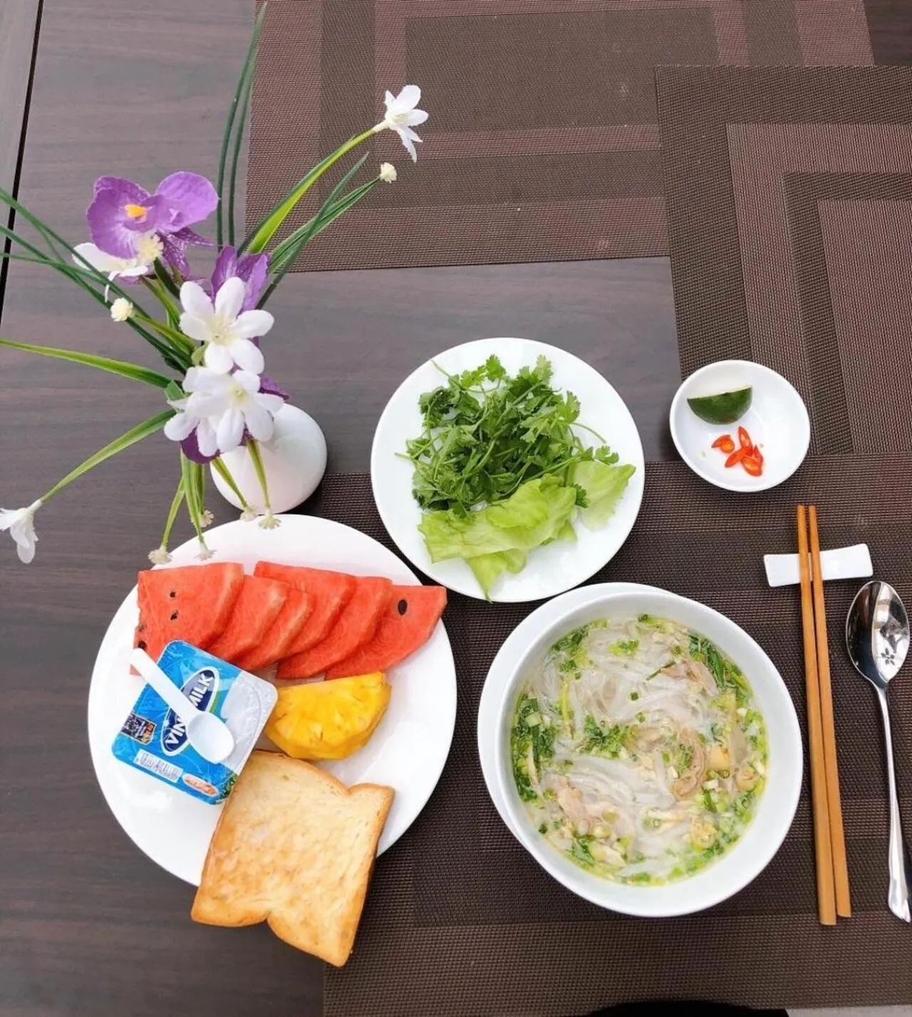 Breakfast in Red River View Hotel