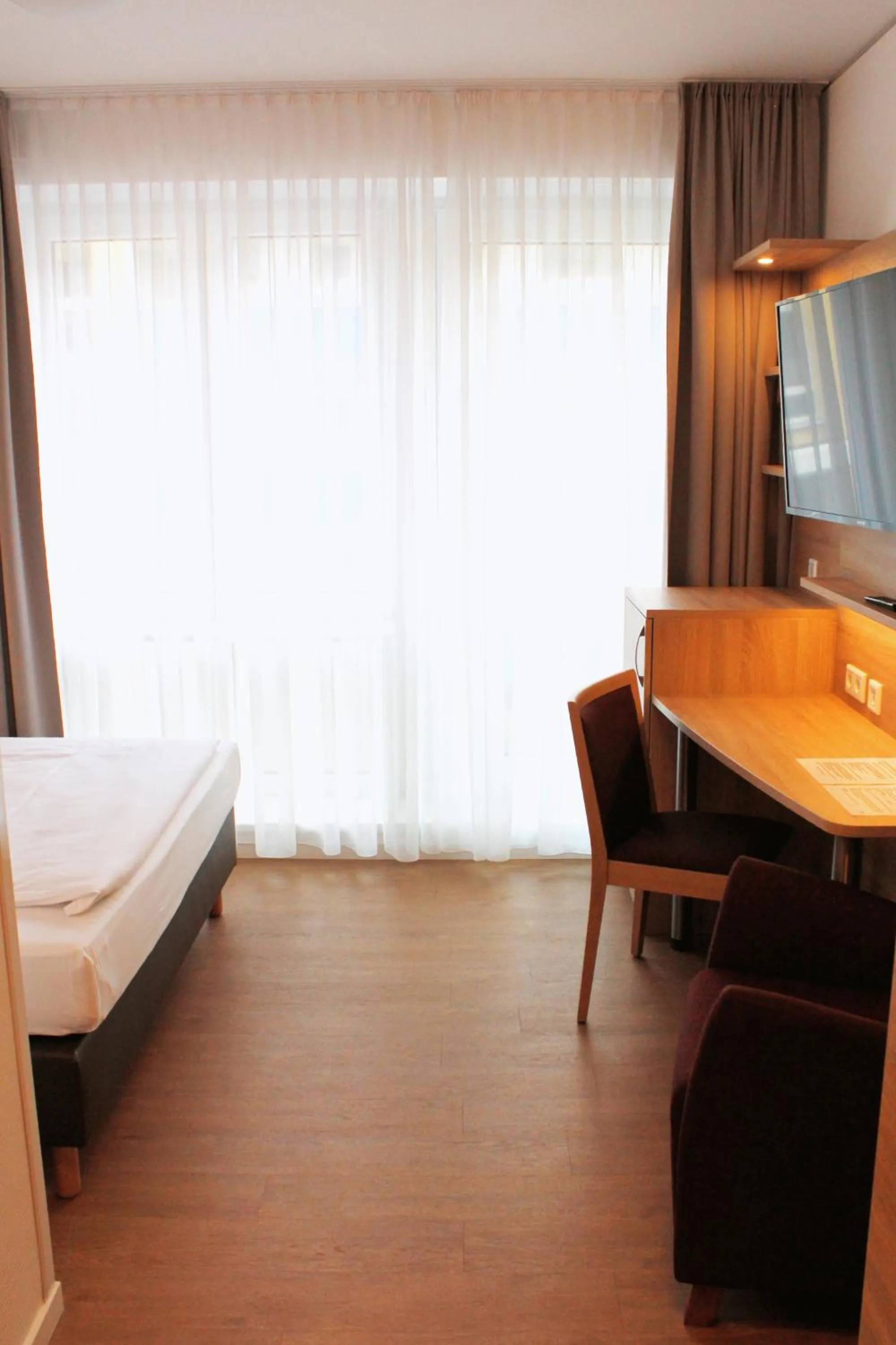 Bed in DRK-Tagungshotel-Dunant