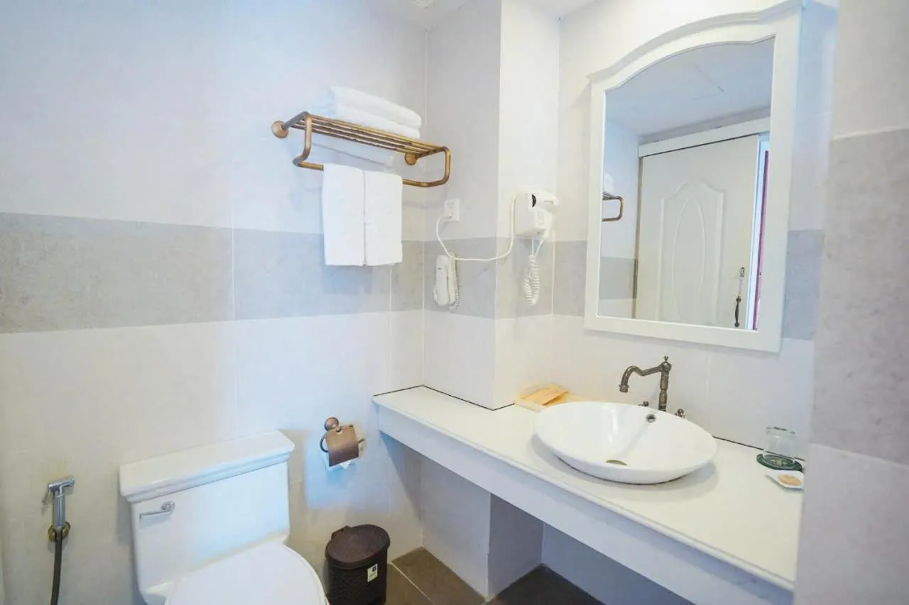 Bathroom in Isena Nha Trang Hotel