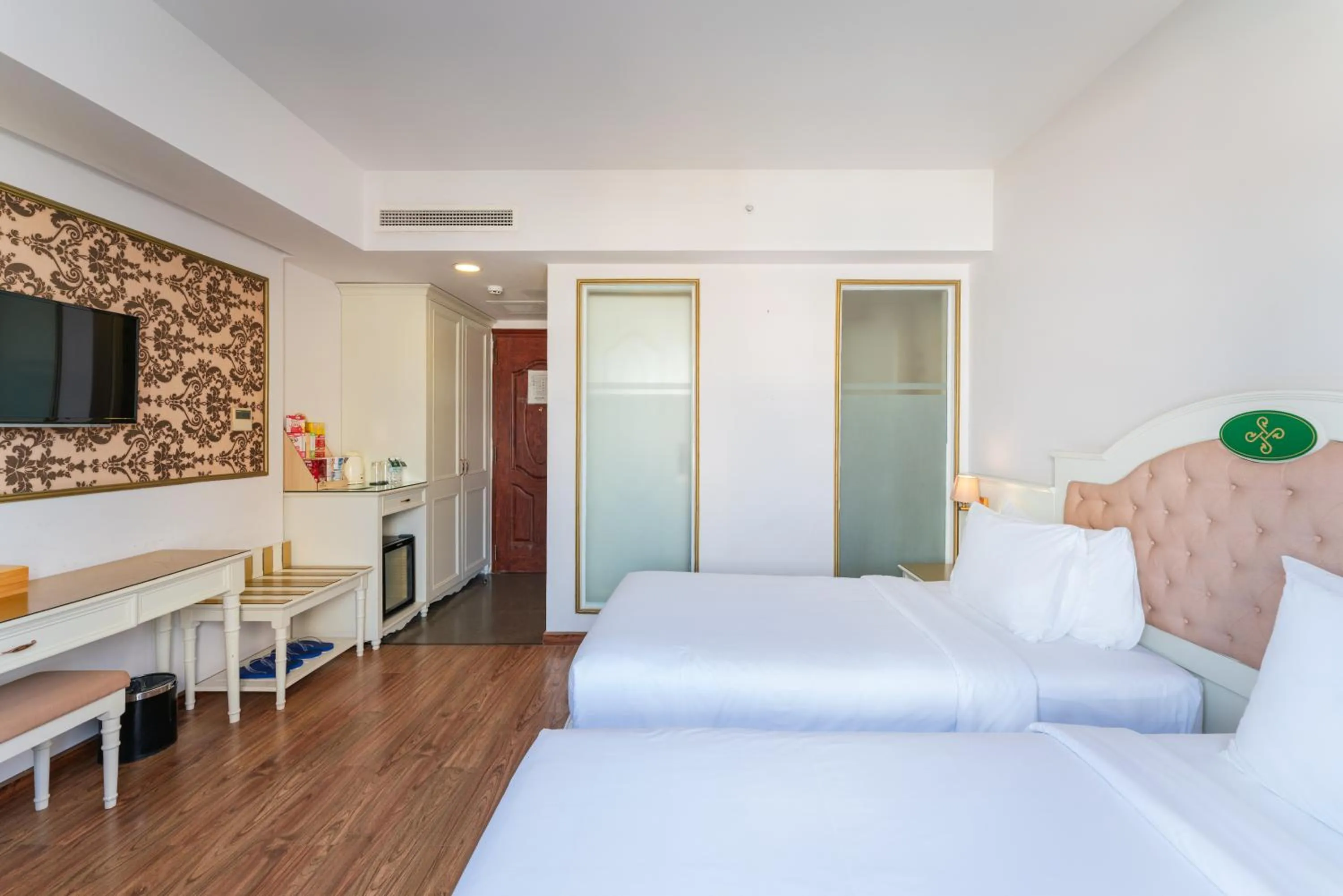 Bedroom, Bed in Nha Trang Prince Hotel