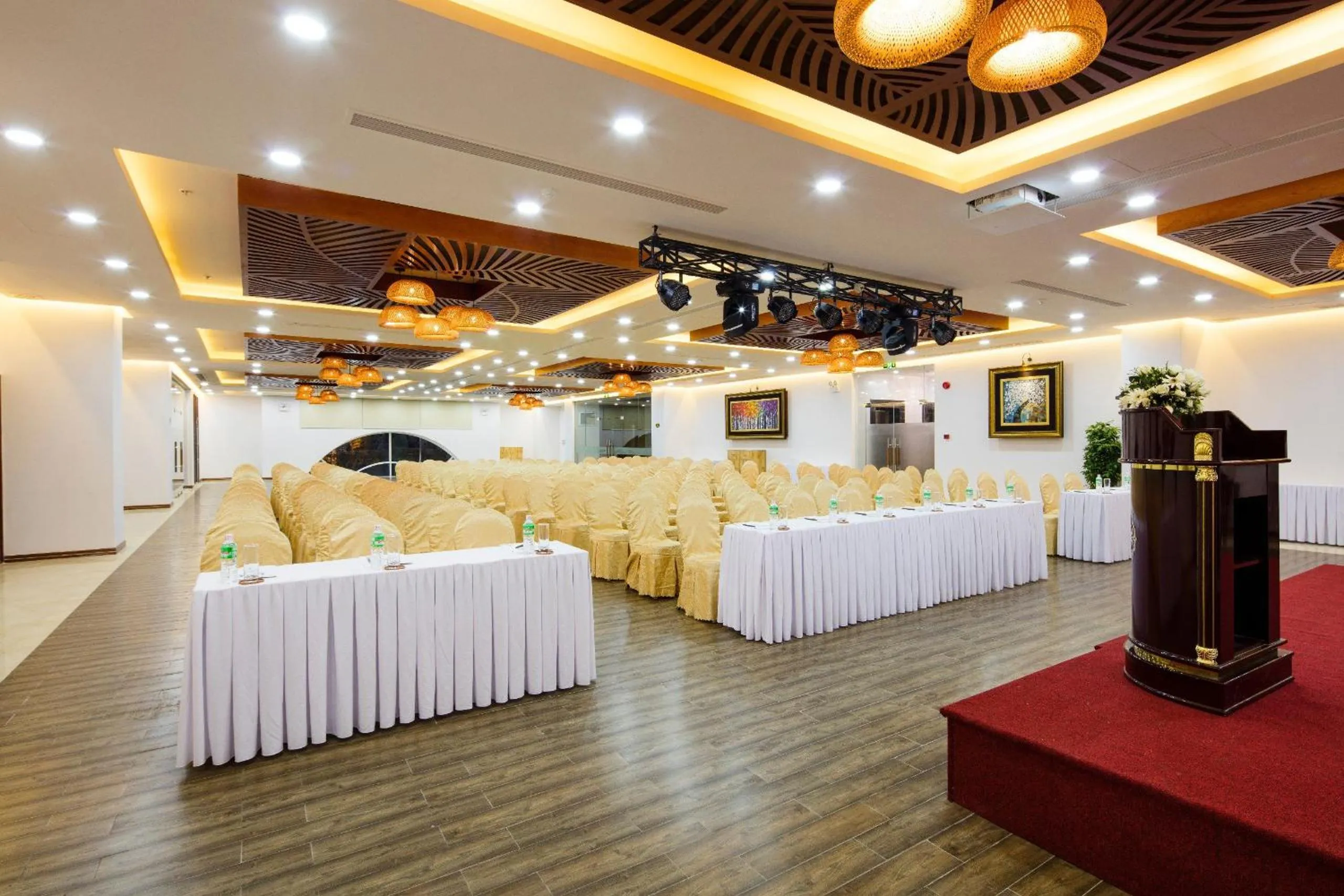 Banquet/Function facilities in Isena Nha Trang Hotel
