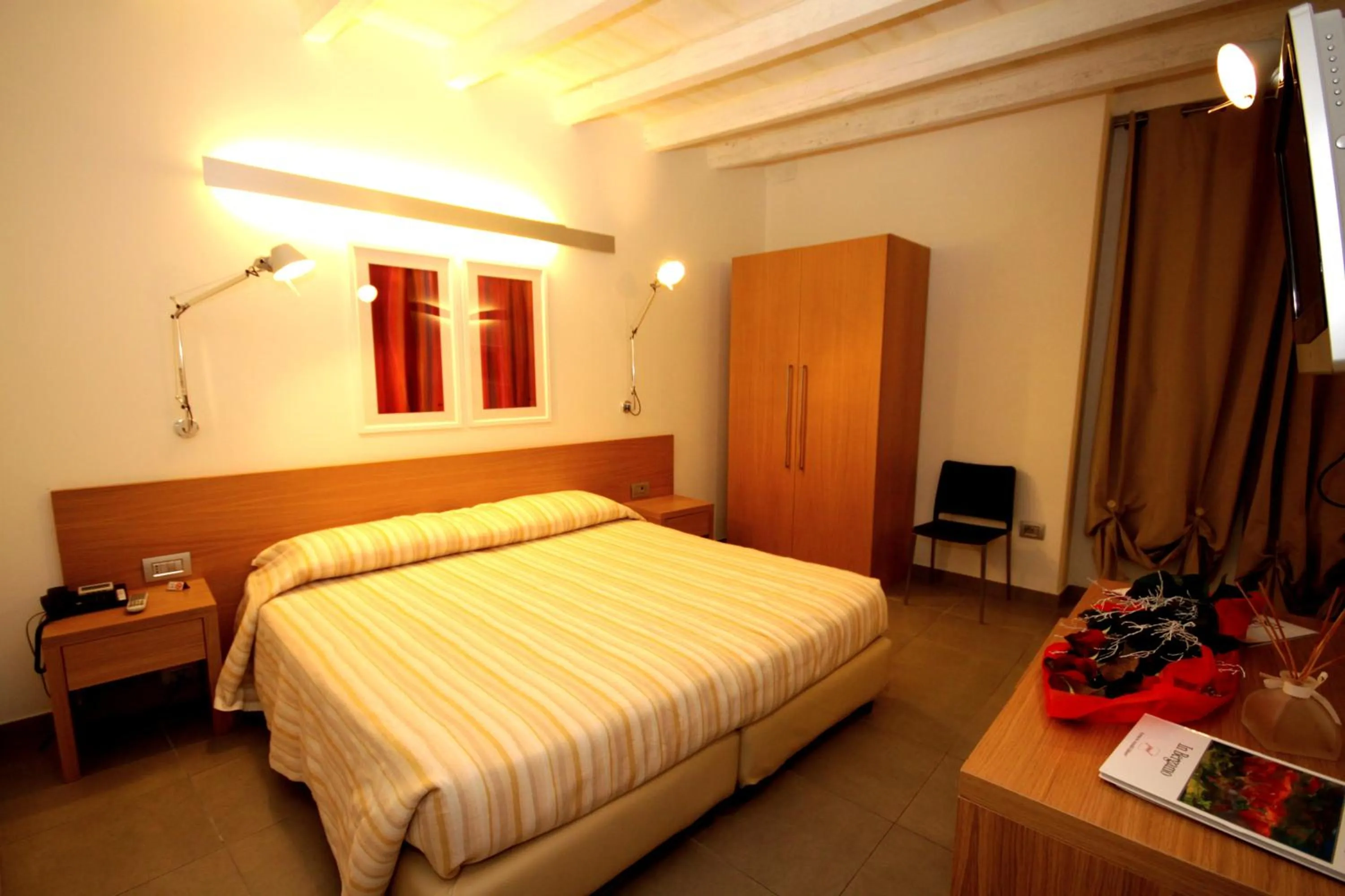 Bedroom, Bed in San Rocco Hotel