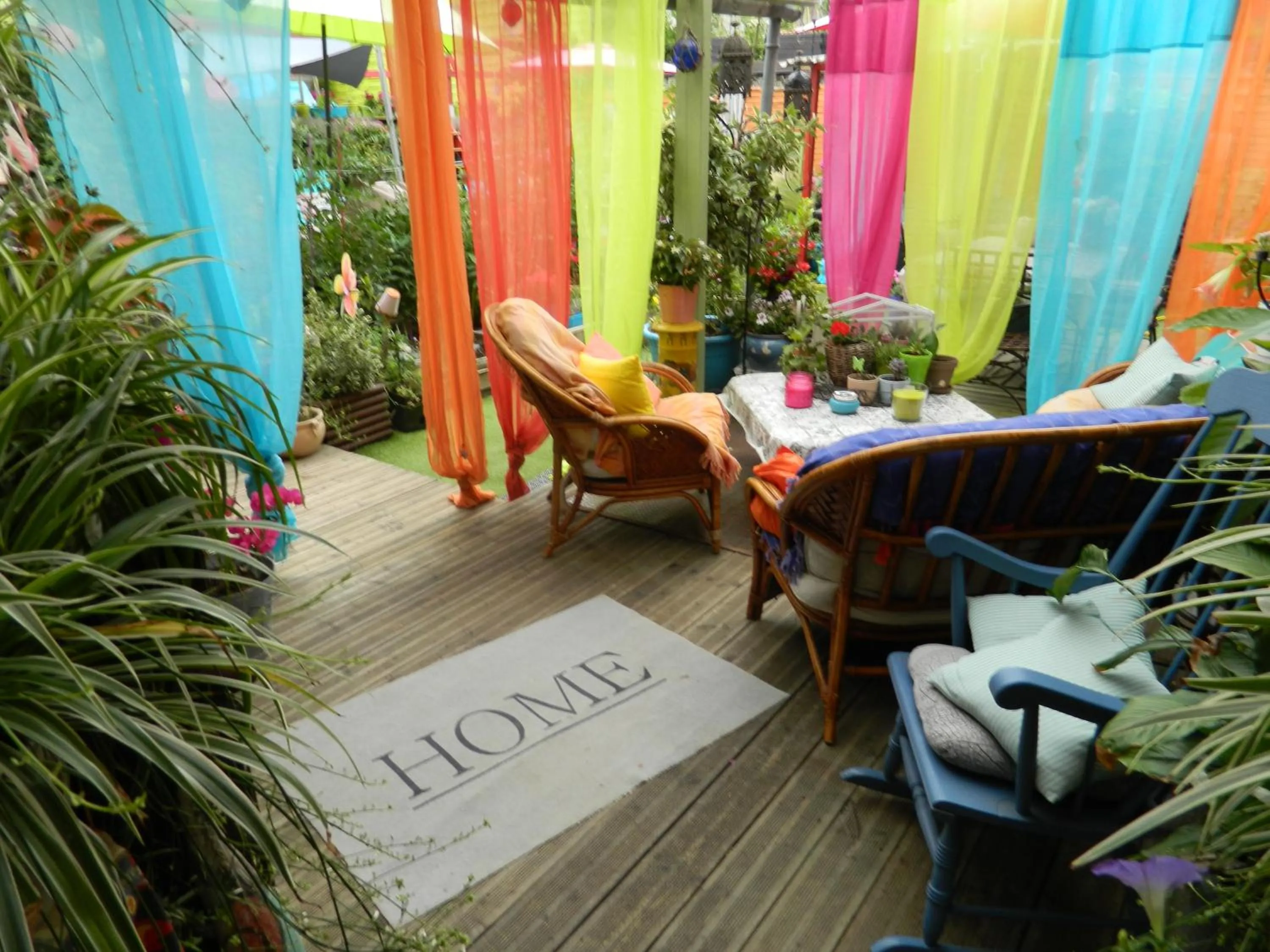 Patio in Chambres d'hôtes La Fougereuse