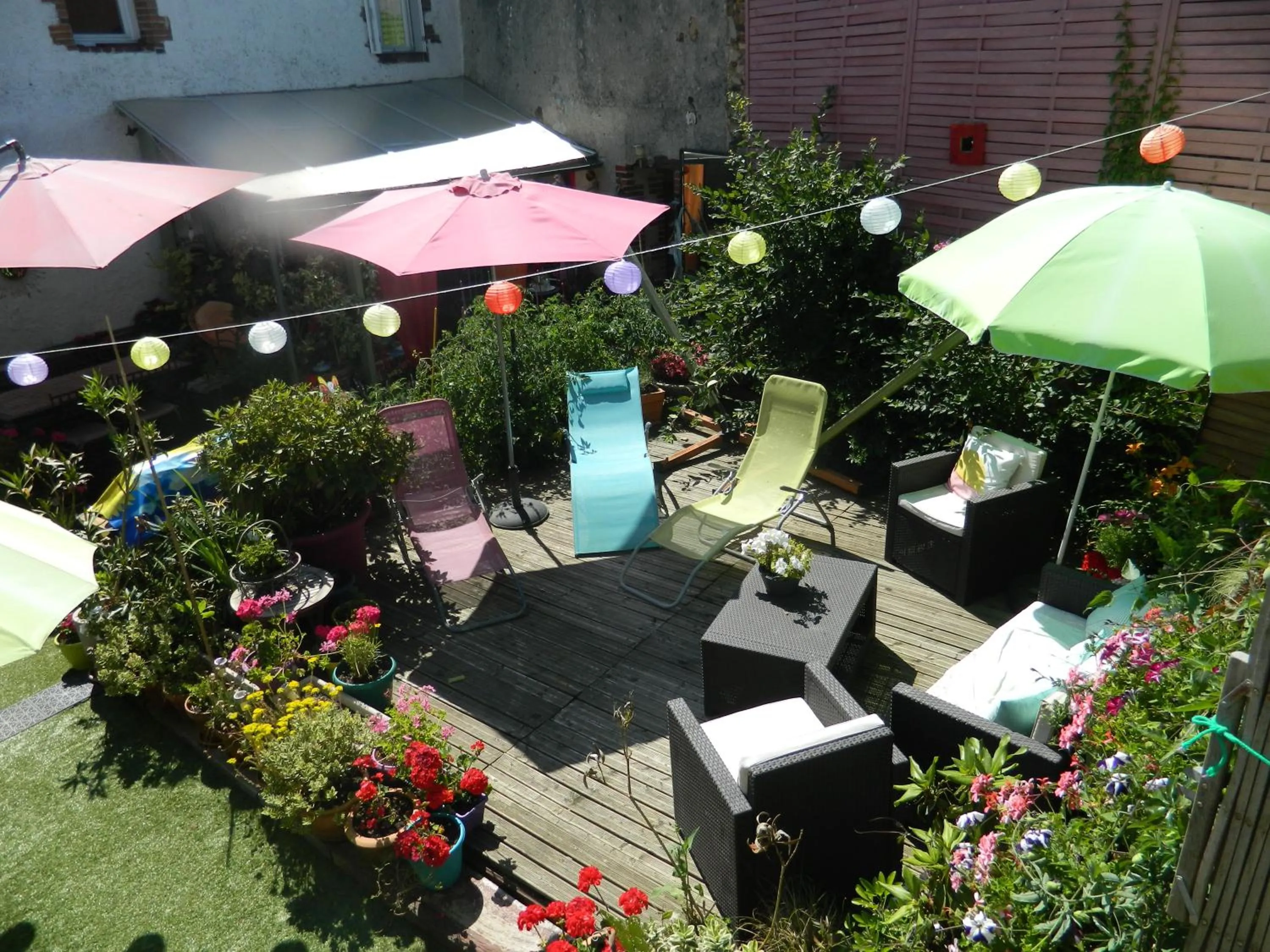 Patio in Chambres d'hôtes La Fougereuse