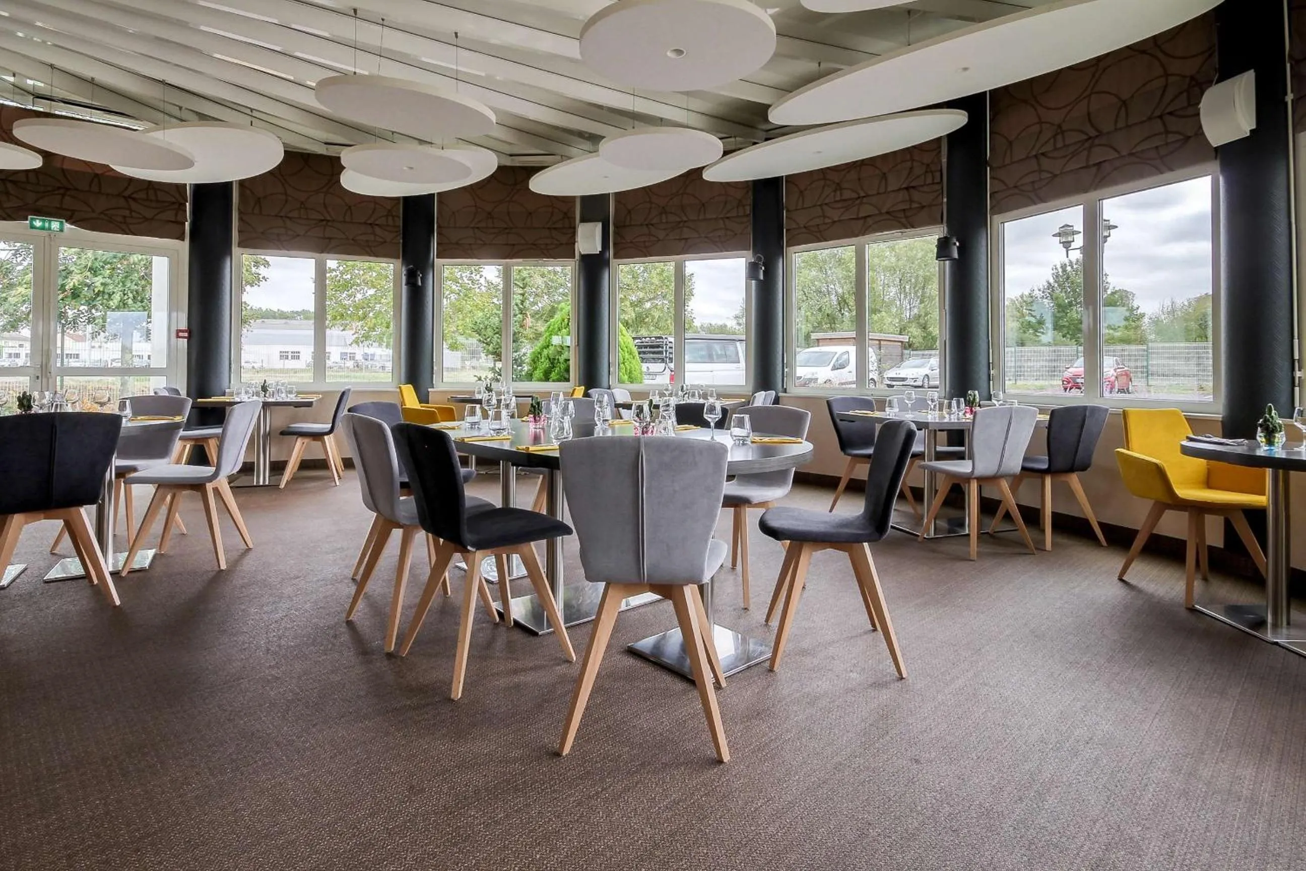 Restaurant/places to eat in Brit Hotel Le Cottage Le Mans Sud