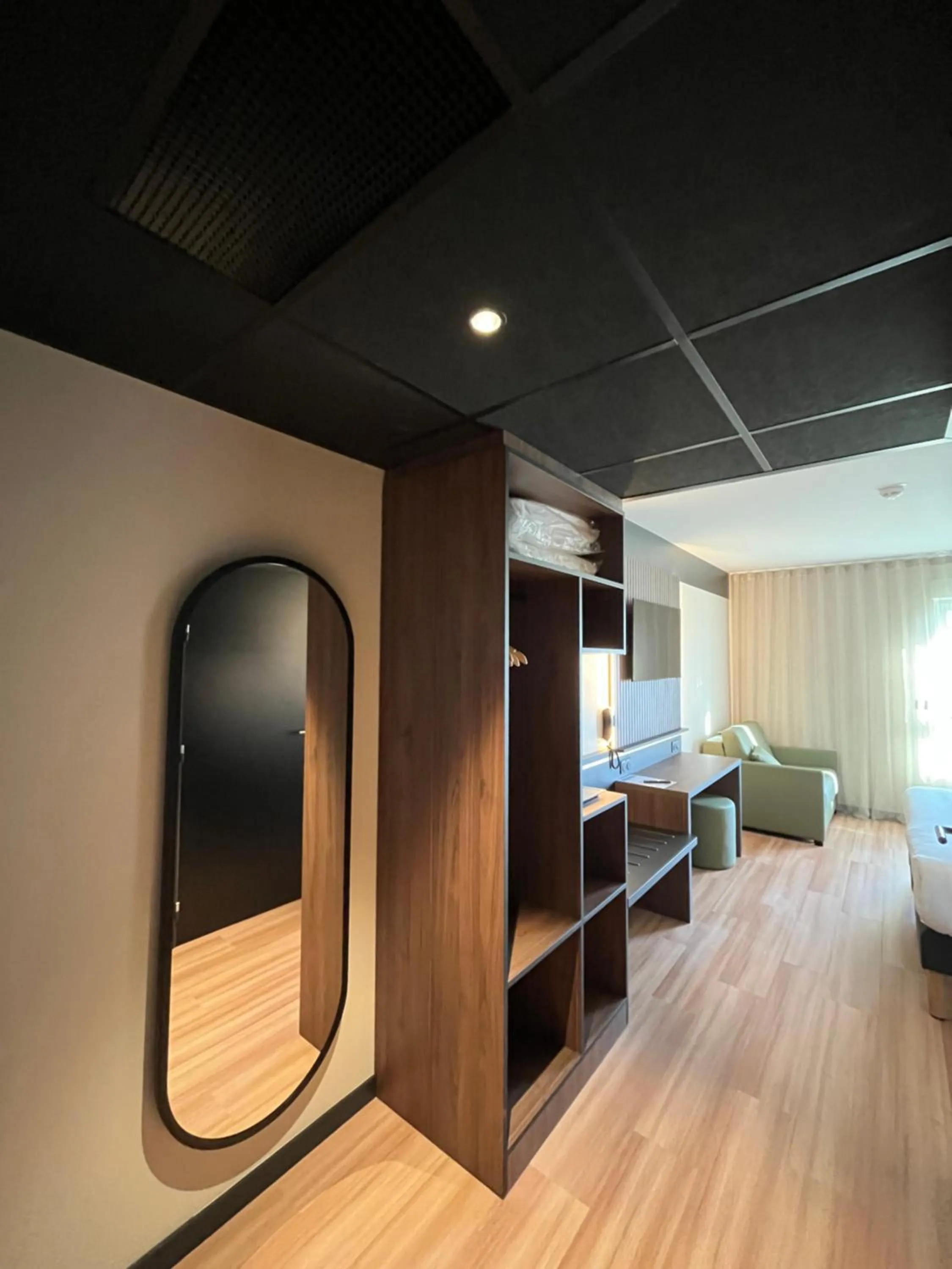 Bed in Brit Hotel Le Cottage Le Mans Sud