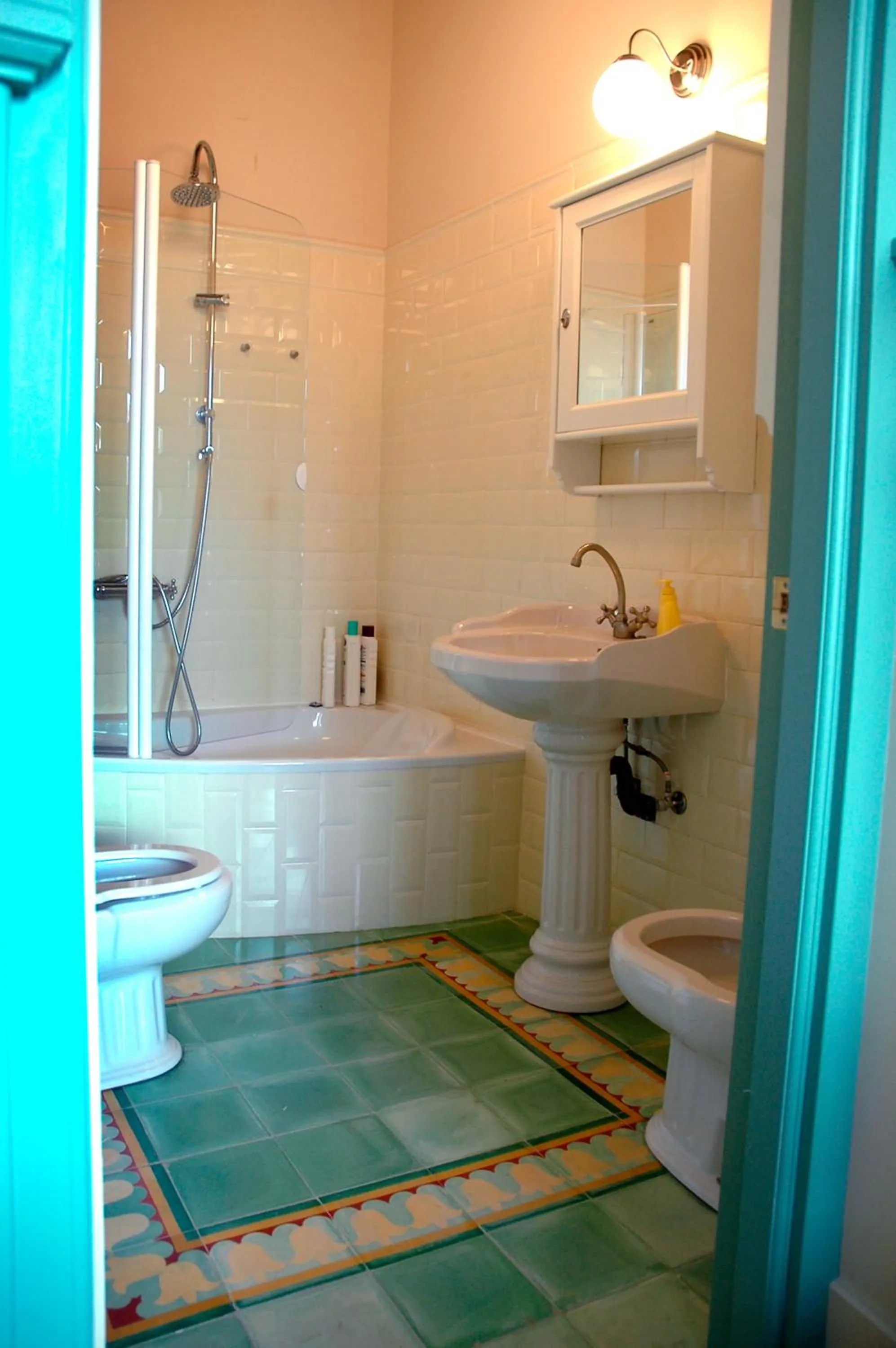 Bathroom in Hotel Villa Itsaso