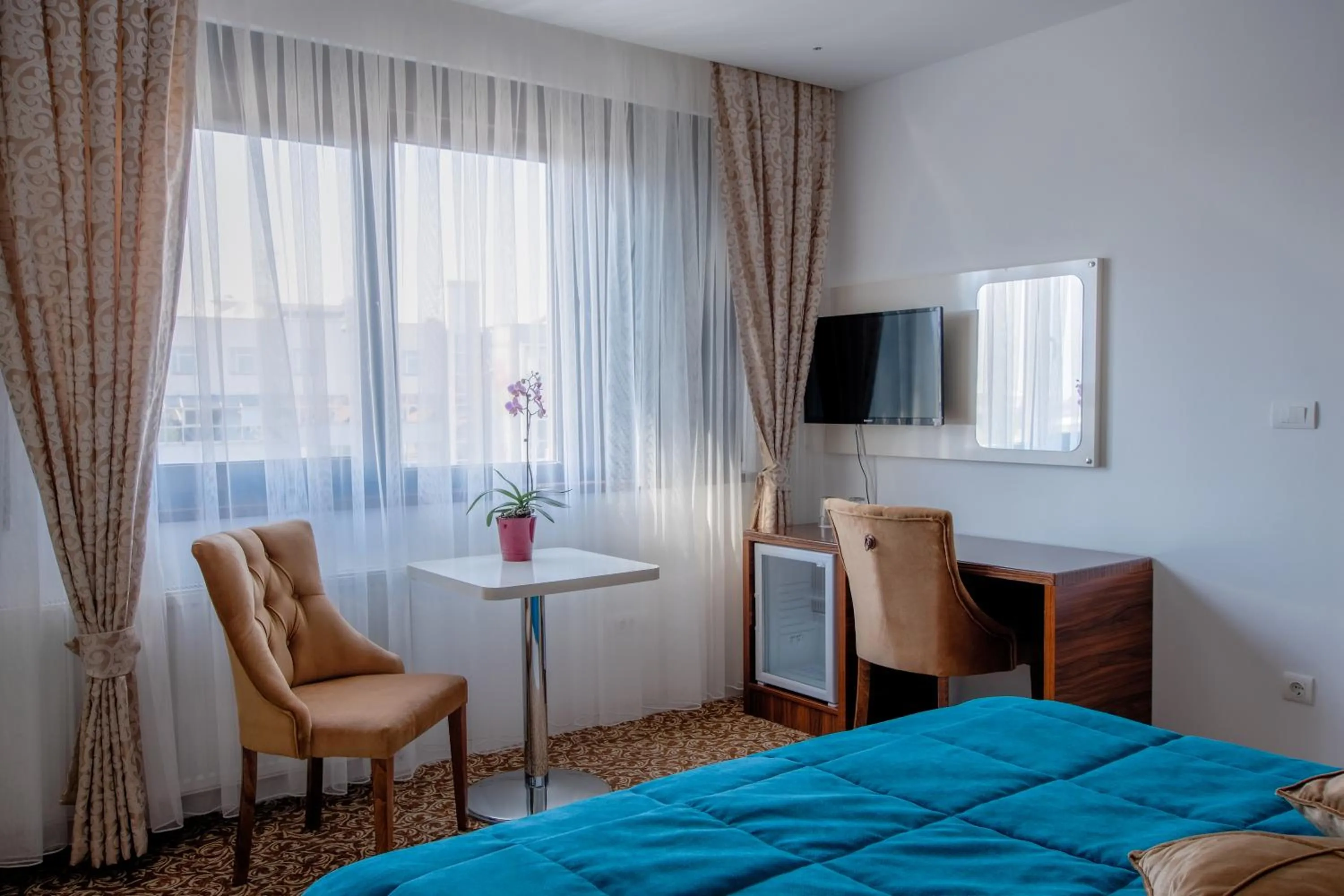 Shower, Bed in New Hotel