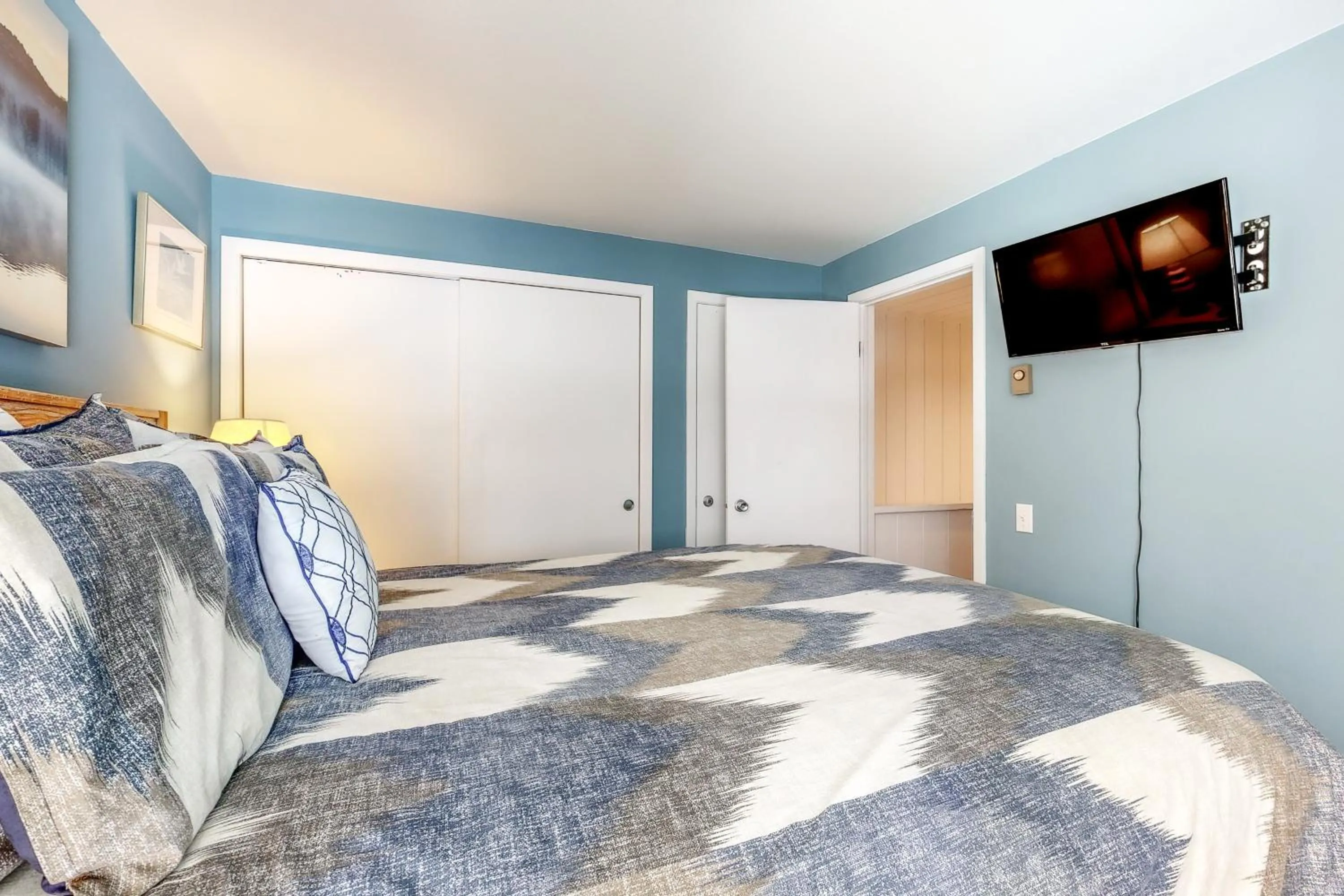 Bed in New Village Center