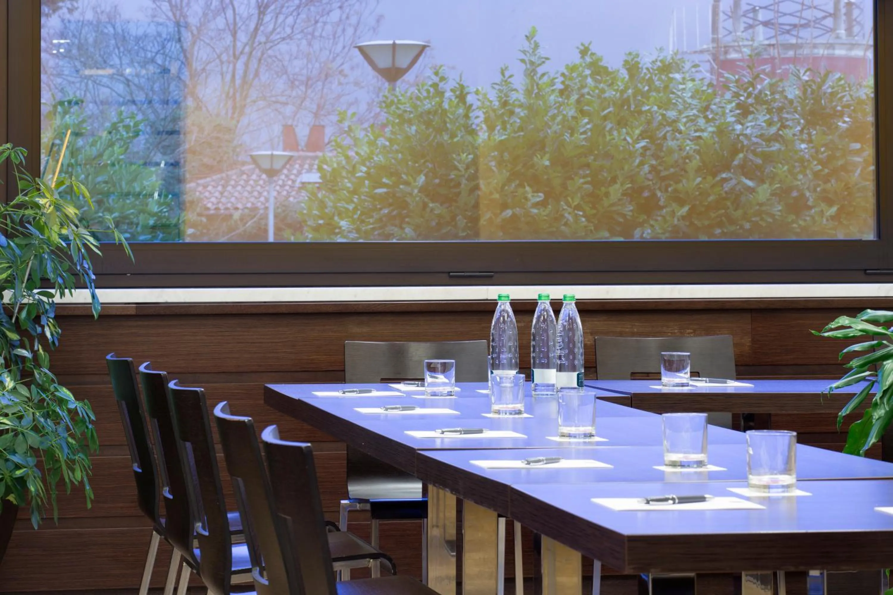 Business facilities in Park Hotel