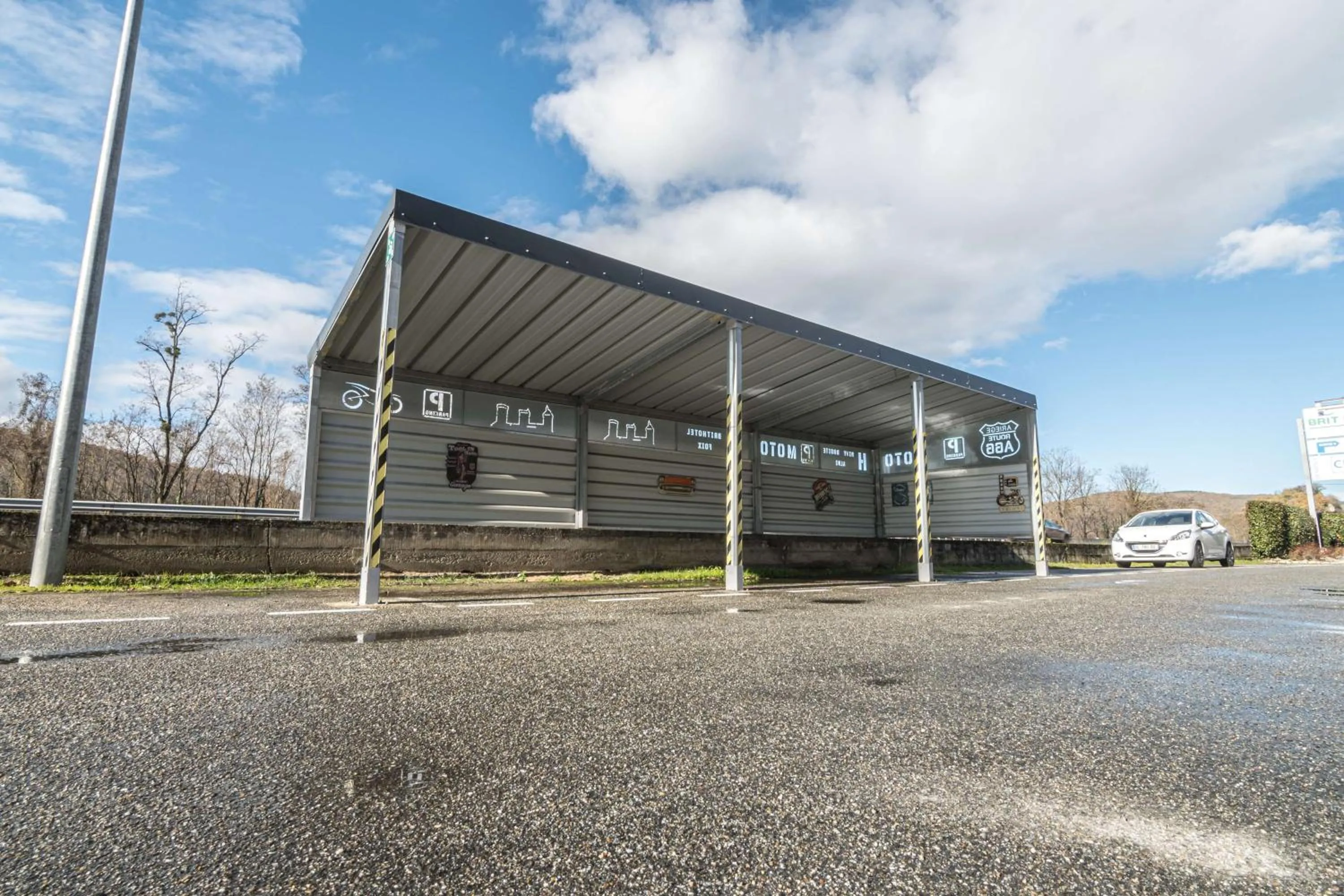 Property building in Brit Hotel Confort Foix