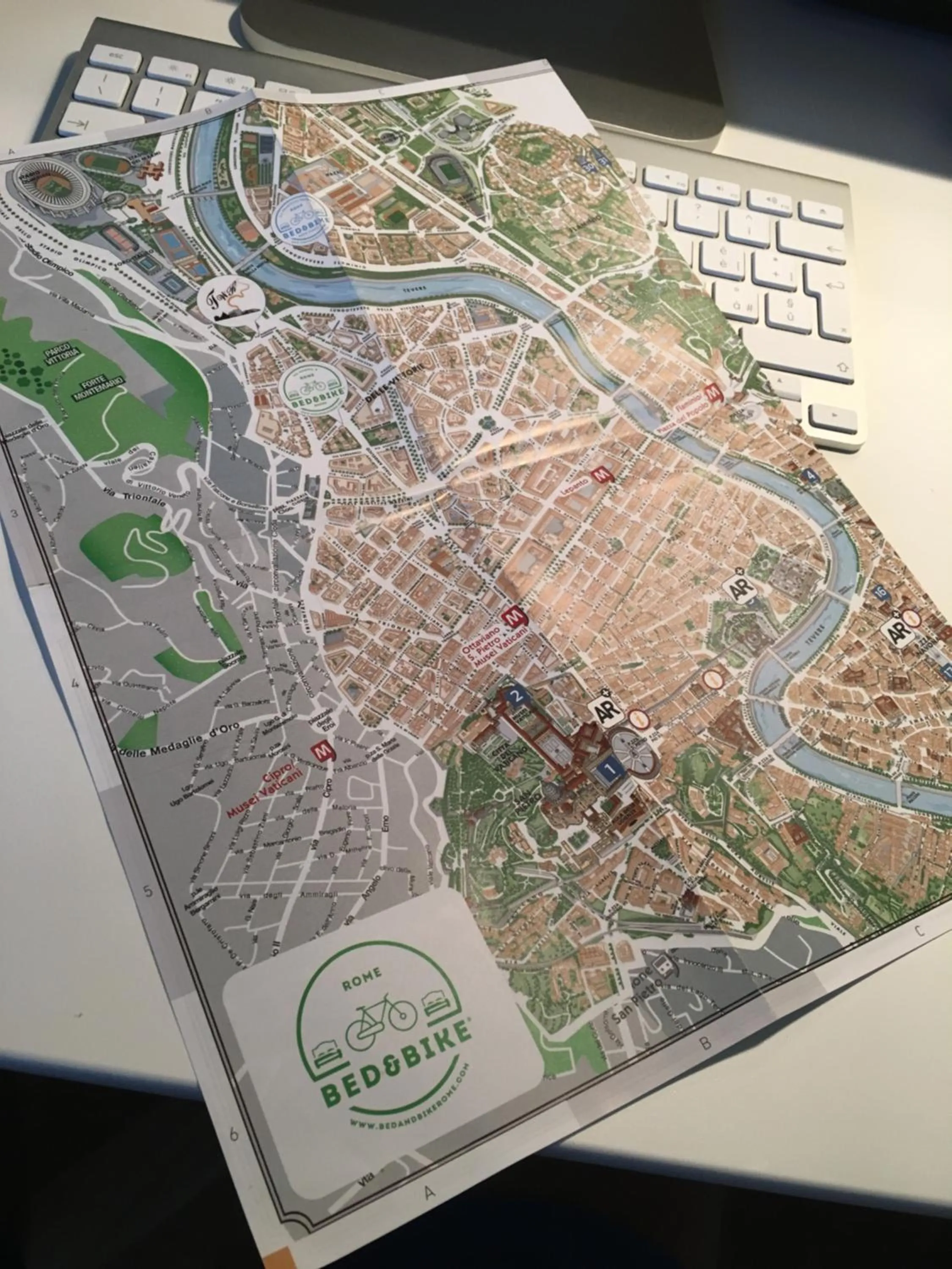 Property logo or sign in Bed&BikeRome ROOMS