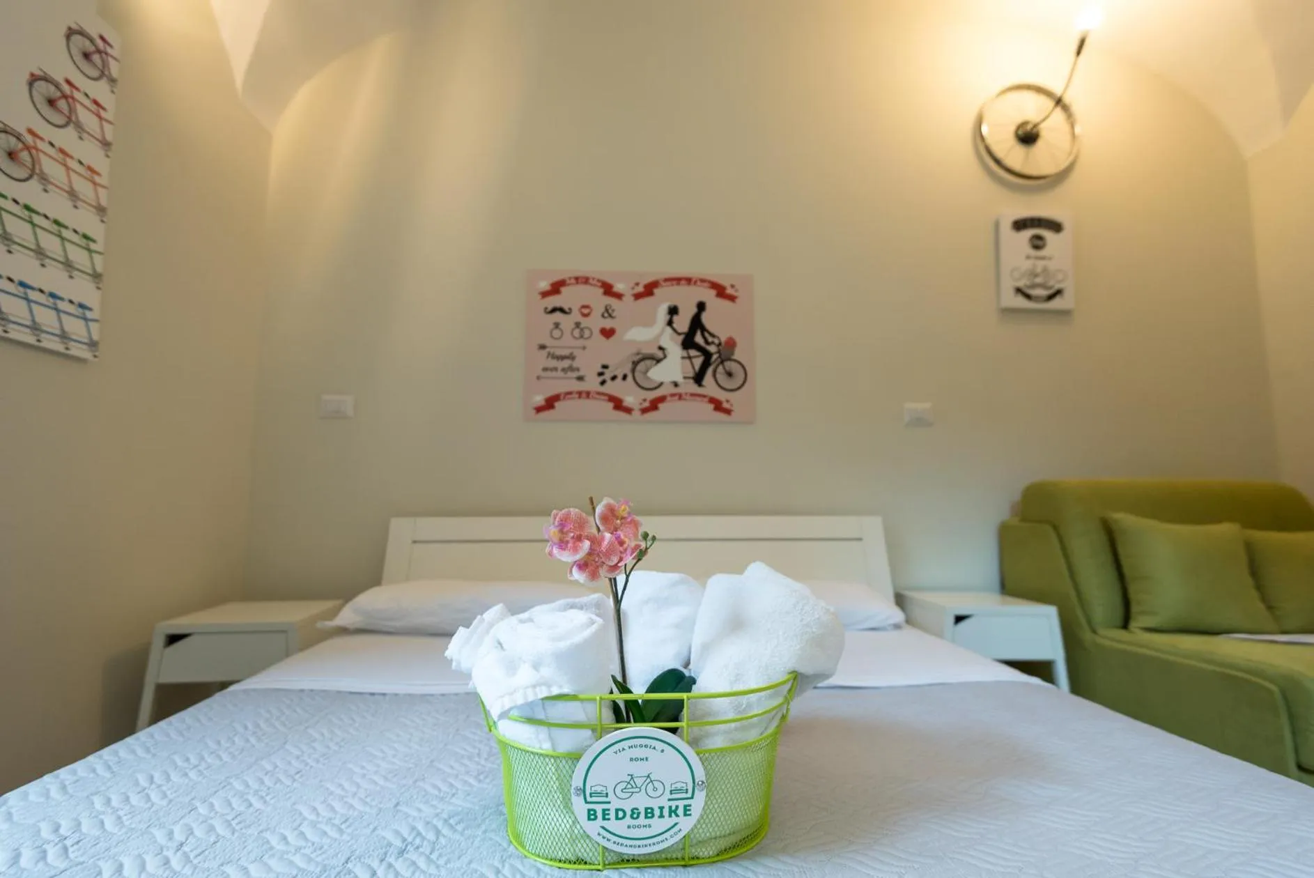 Bed in Bed&BikeRome ROOMS