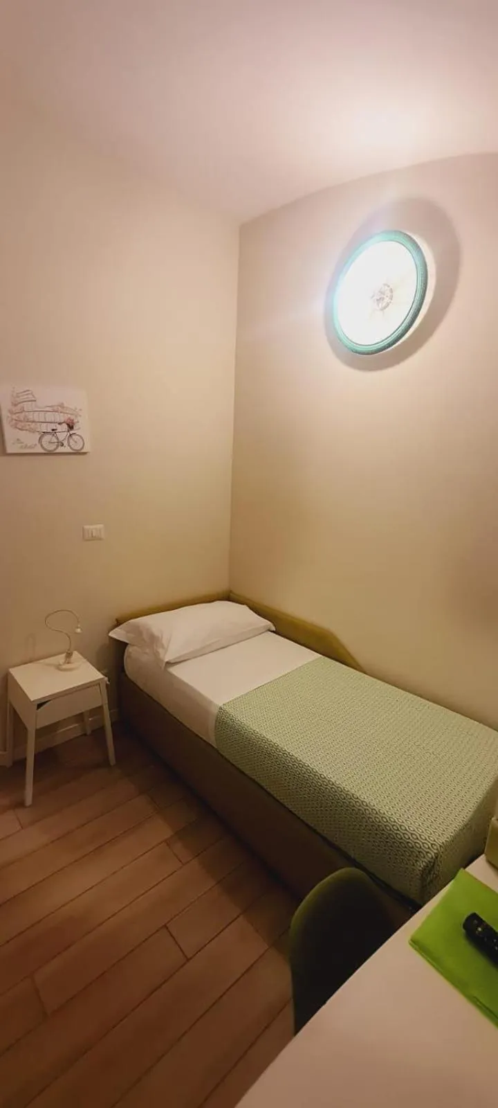 Bed in Bed&BikeRome ROOMS