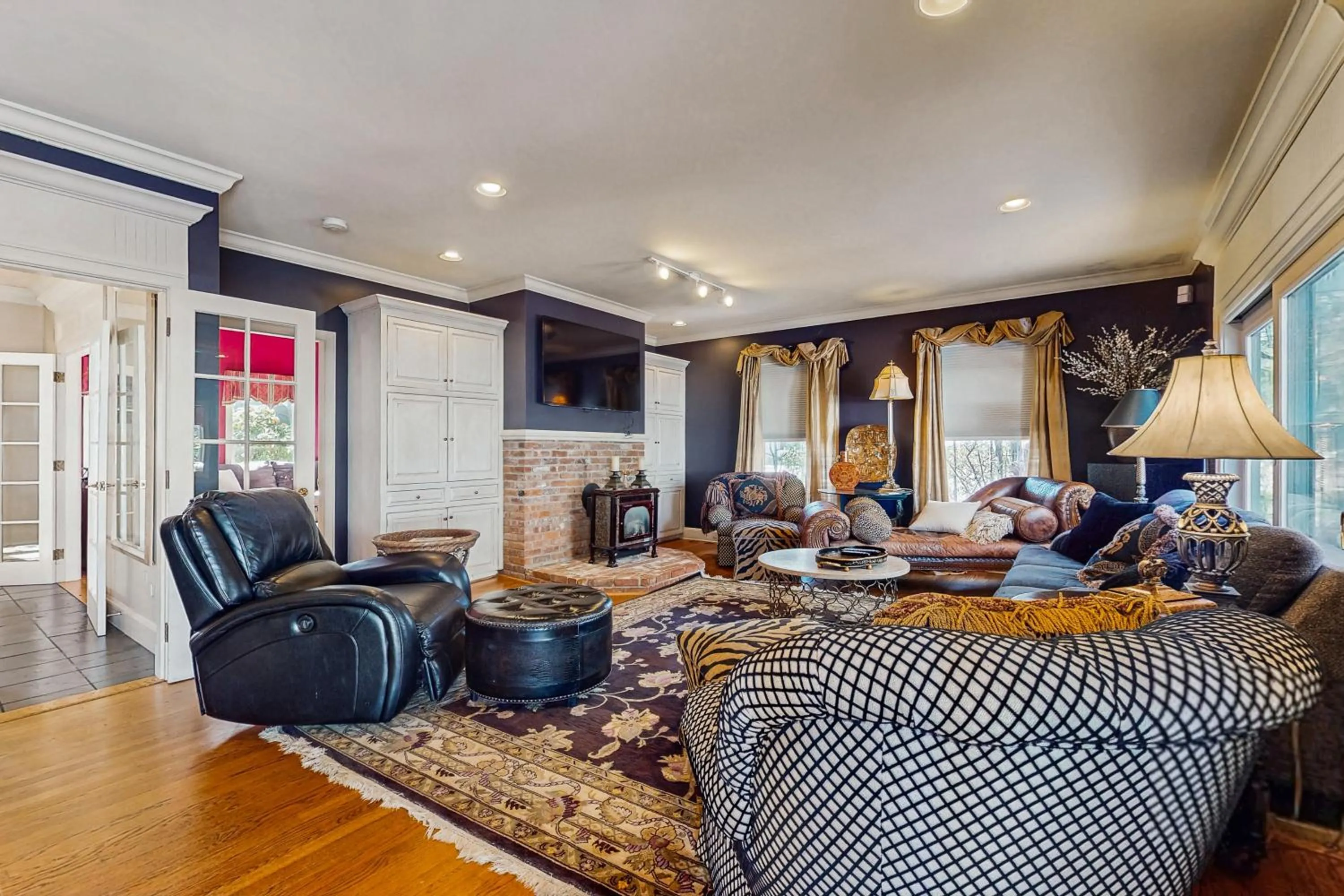 Grandeur On The Green