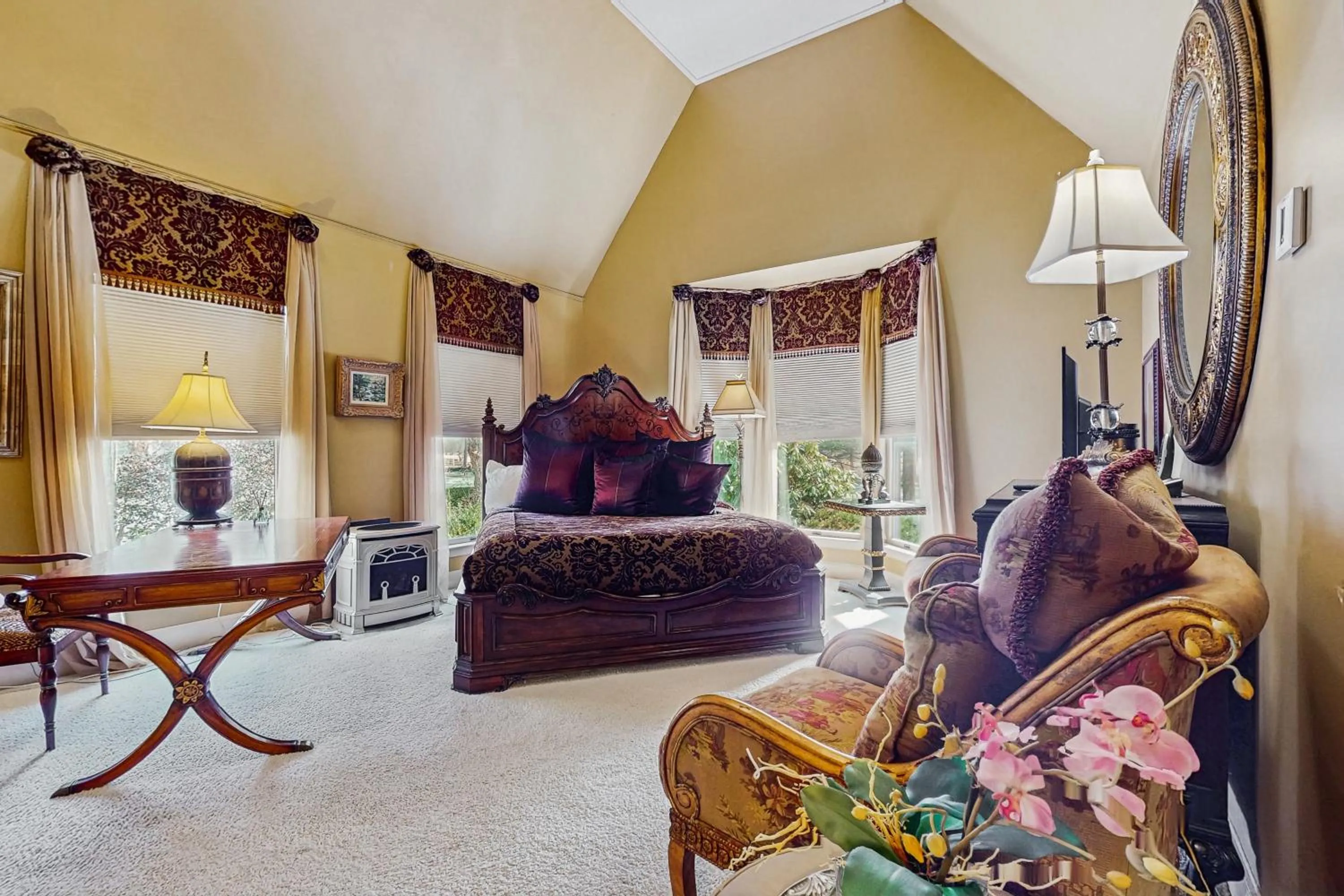 Grandeur On The Green