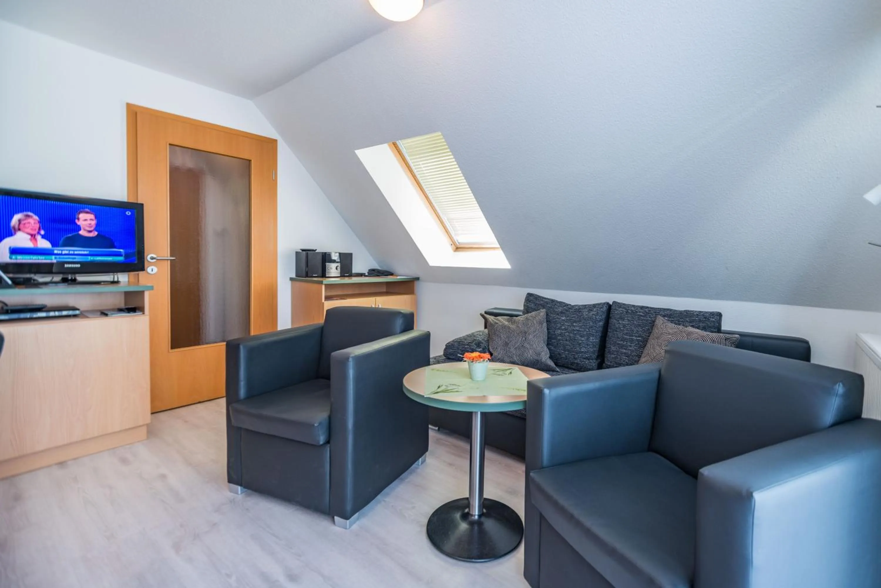 Photo of the whole room in Am Weststrand Apartmenthaus Waldeck