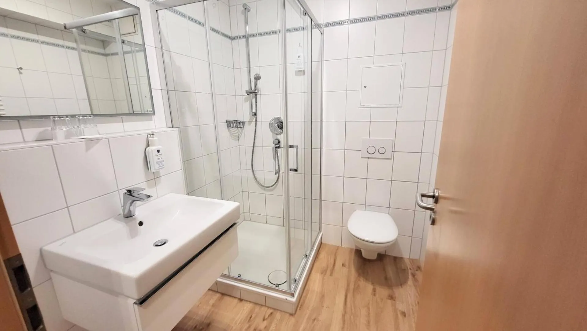 Shower in Am Weststrand Apartmenthaus Waldeck
