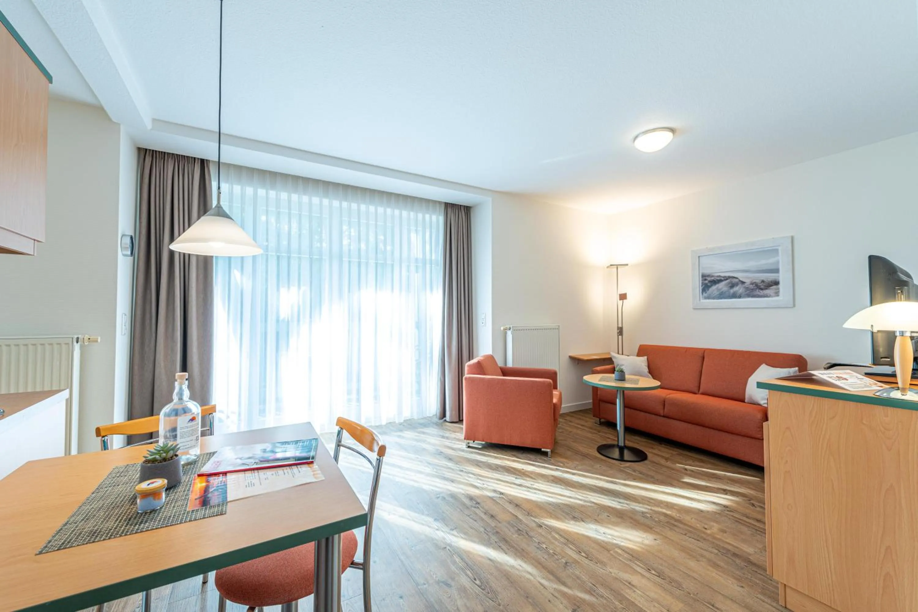 Photo of the whole room in Am Weststrand Apartmenthaus Waldeck