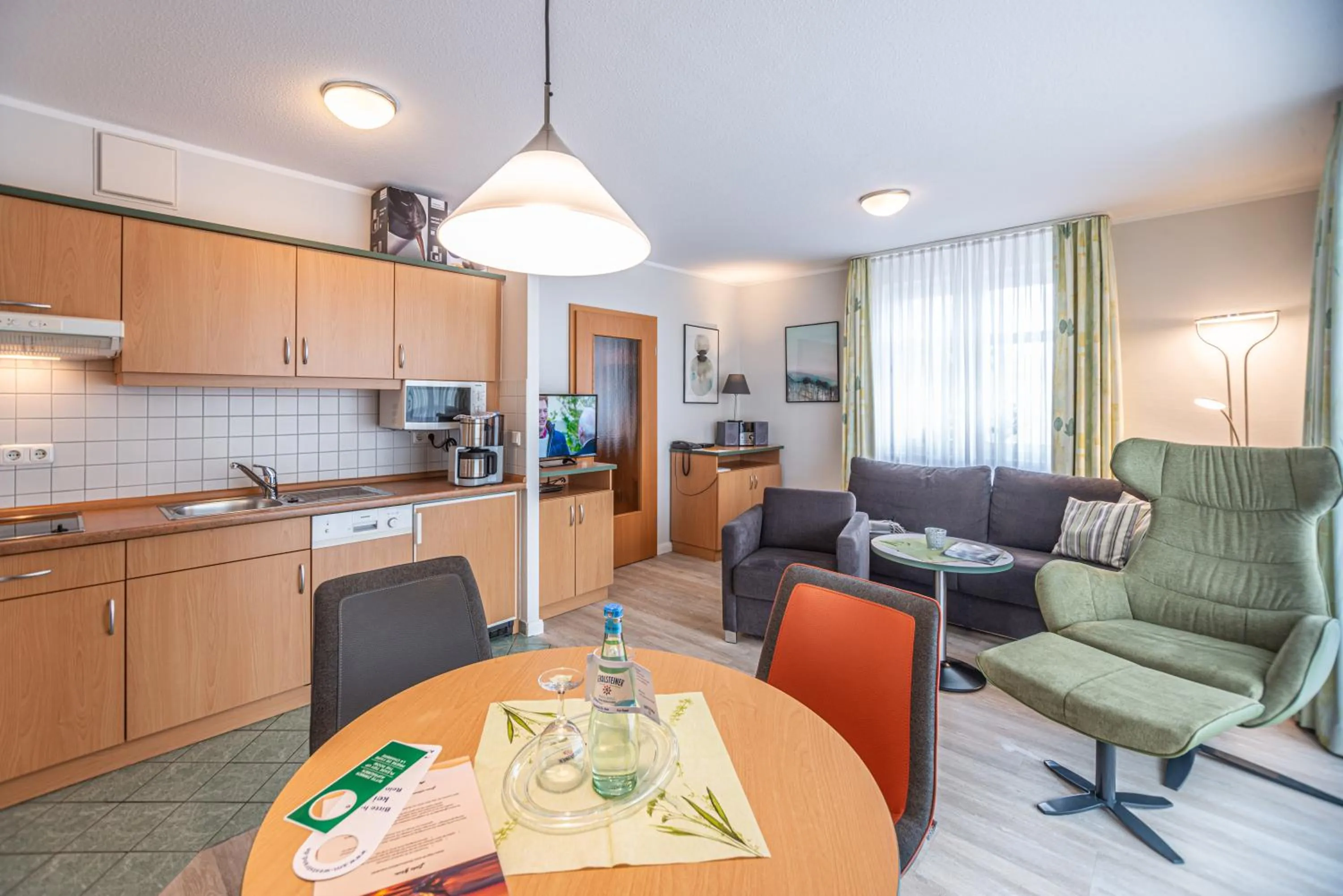 Photo of the whole room in Am Weststrand Apartmenthaus Waldeck