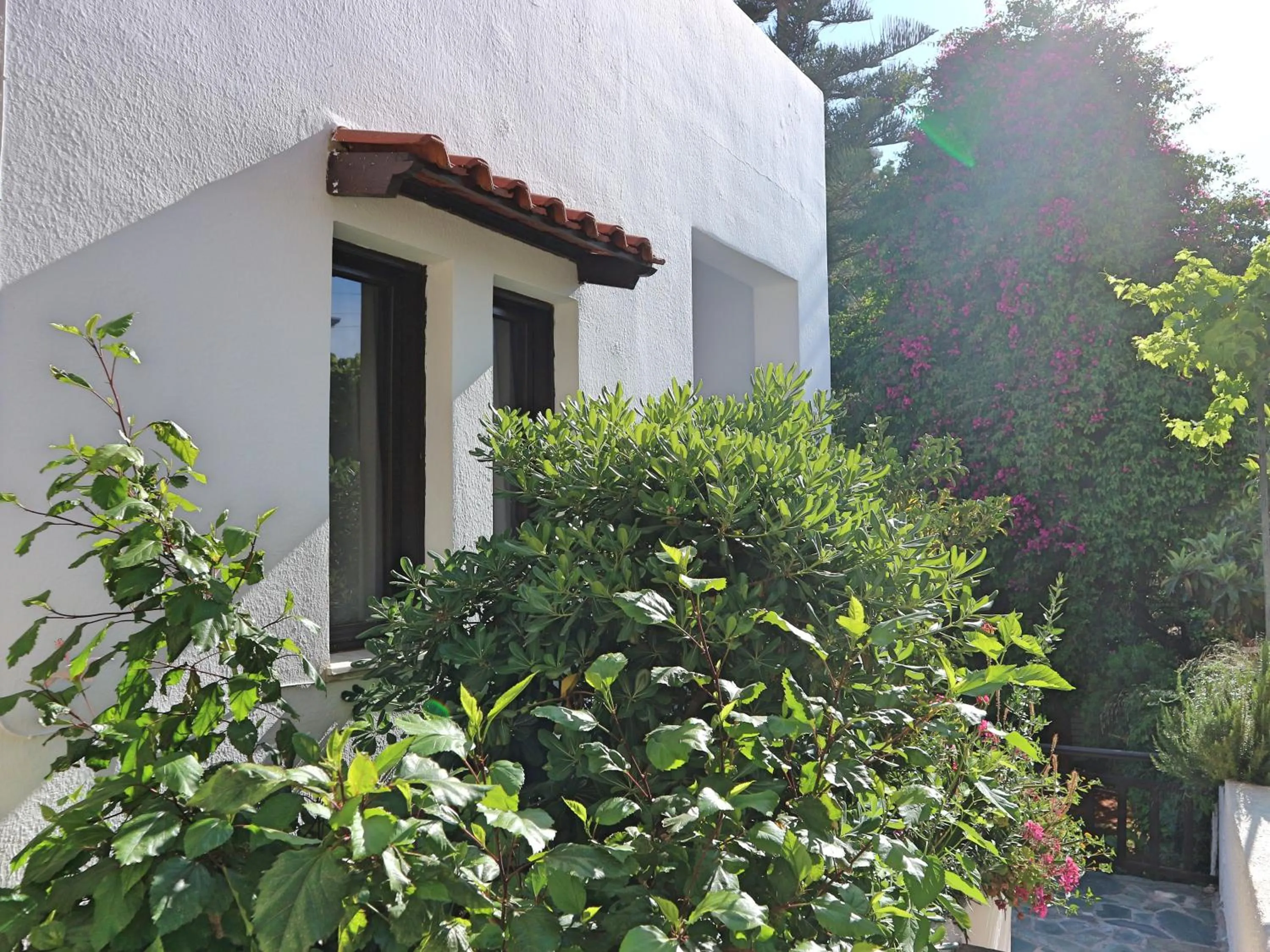 Facade/entrance in Oliaria Apartments